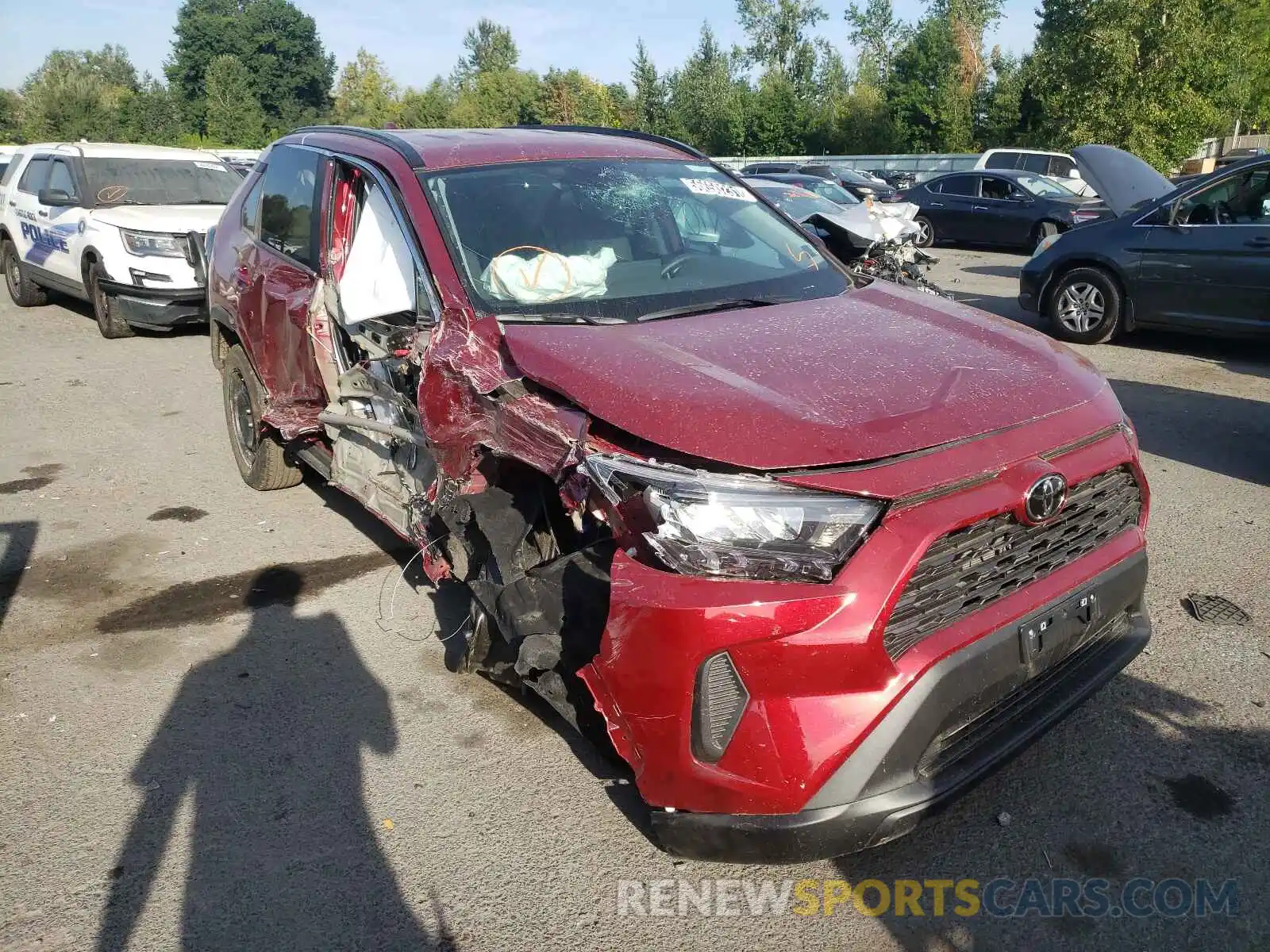 1 Photograph of a damaged car 2T3F1RFV8MW204478 TOYOTA RAV4 2021