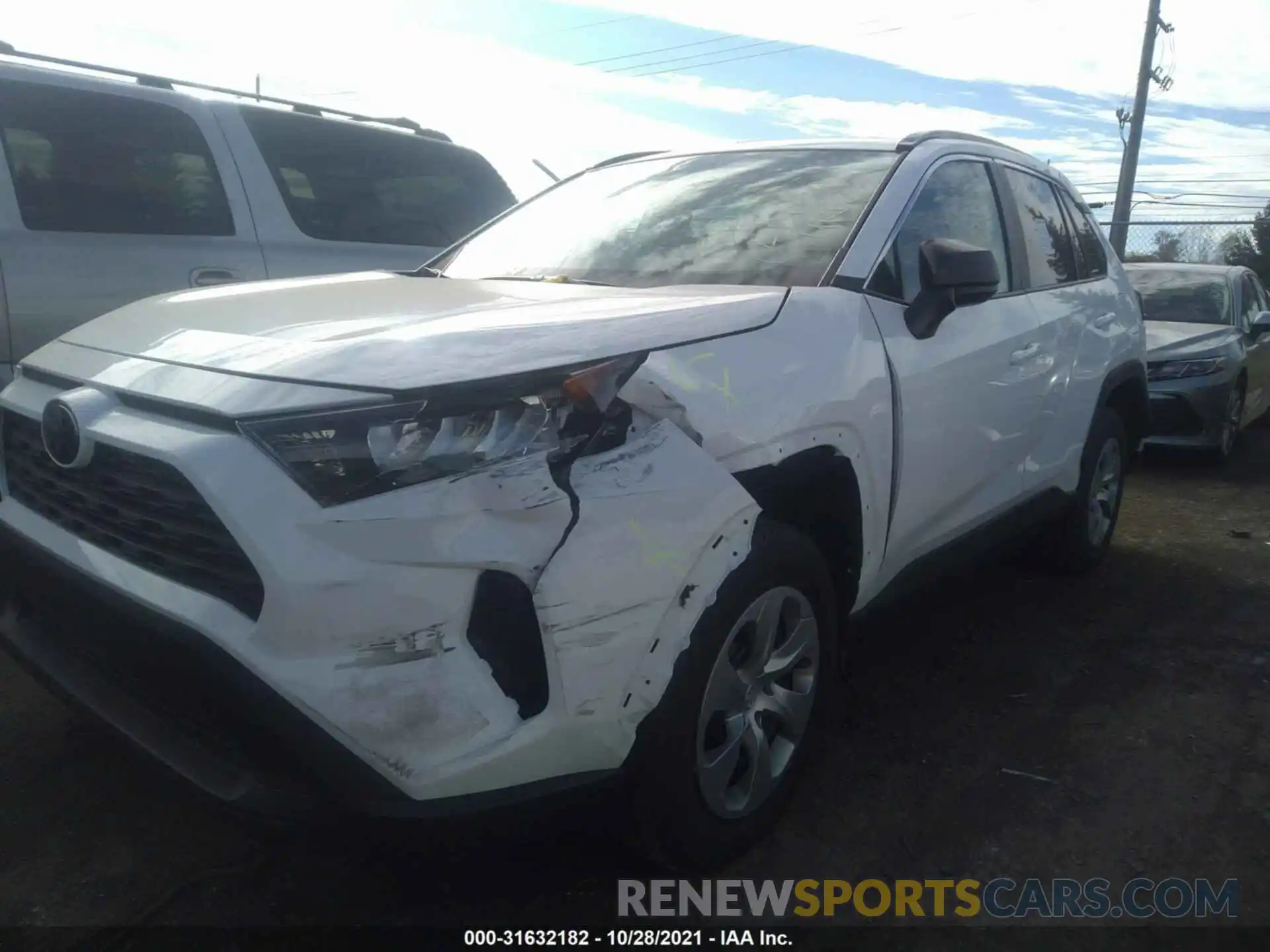 2 Photograph of a damaged car 2T3F1RFV8MW206389 TOYOTA RAV4 2021