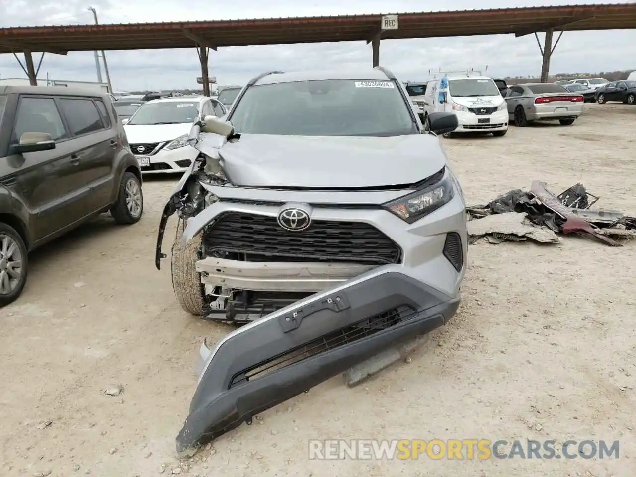 5 Photograph of a damaged car 2T3F1RFV9MC140954 TOYOTA RAV4 2021