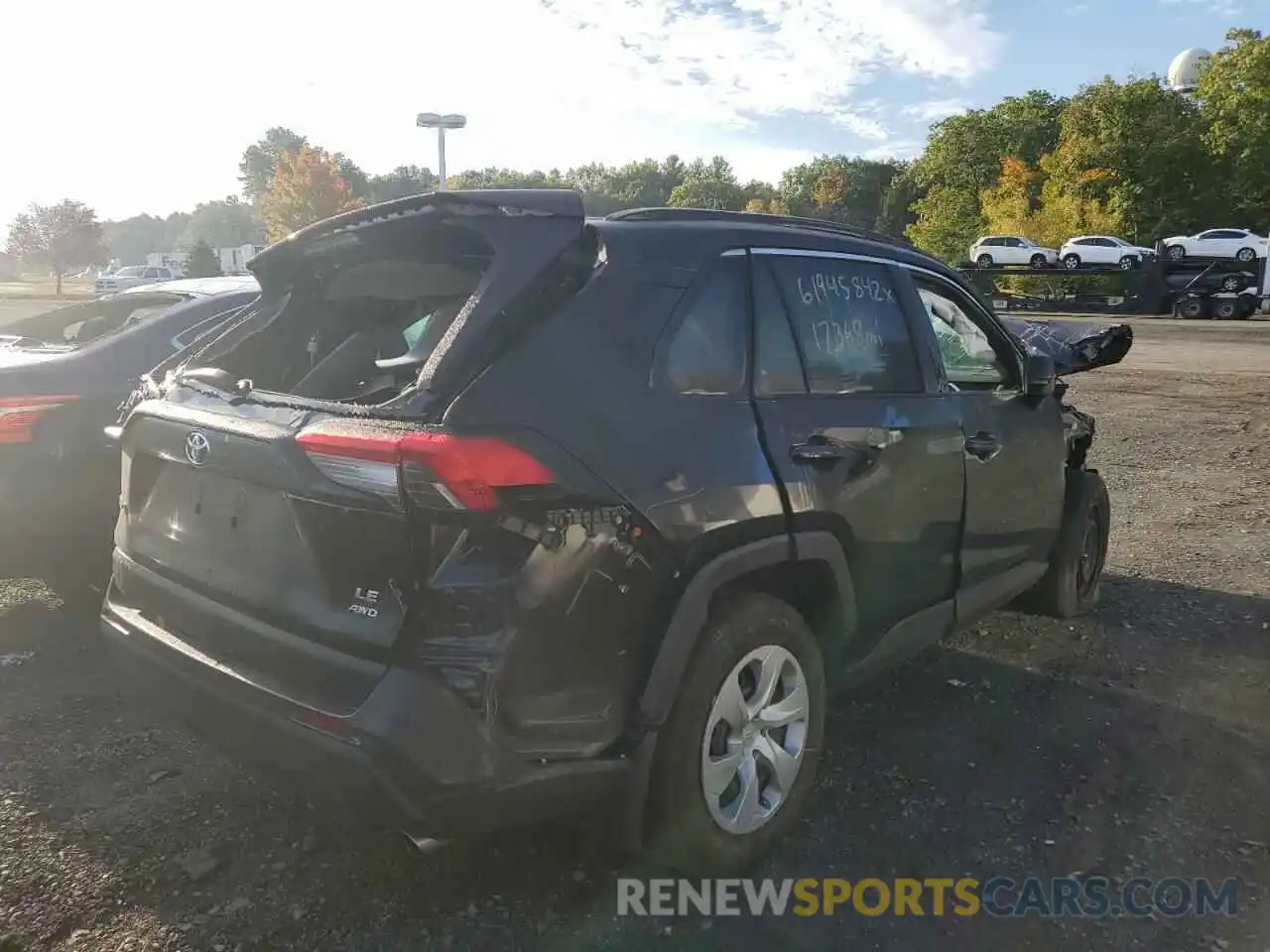 4 Photograph of a damaged car 2T3F1RFV9MC155311 TOYOTA RAV4 2021