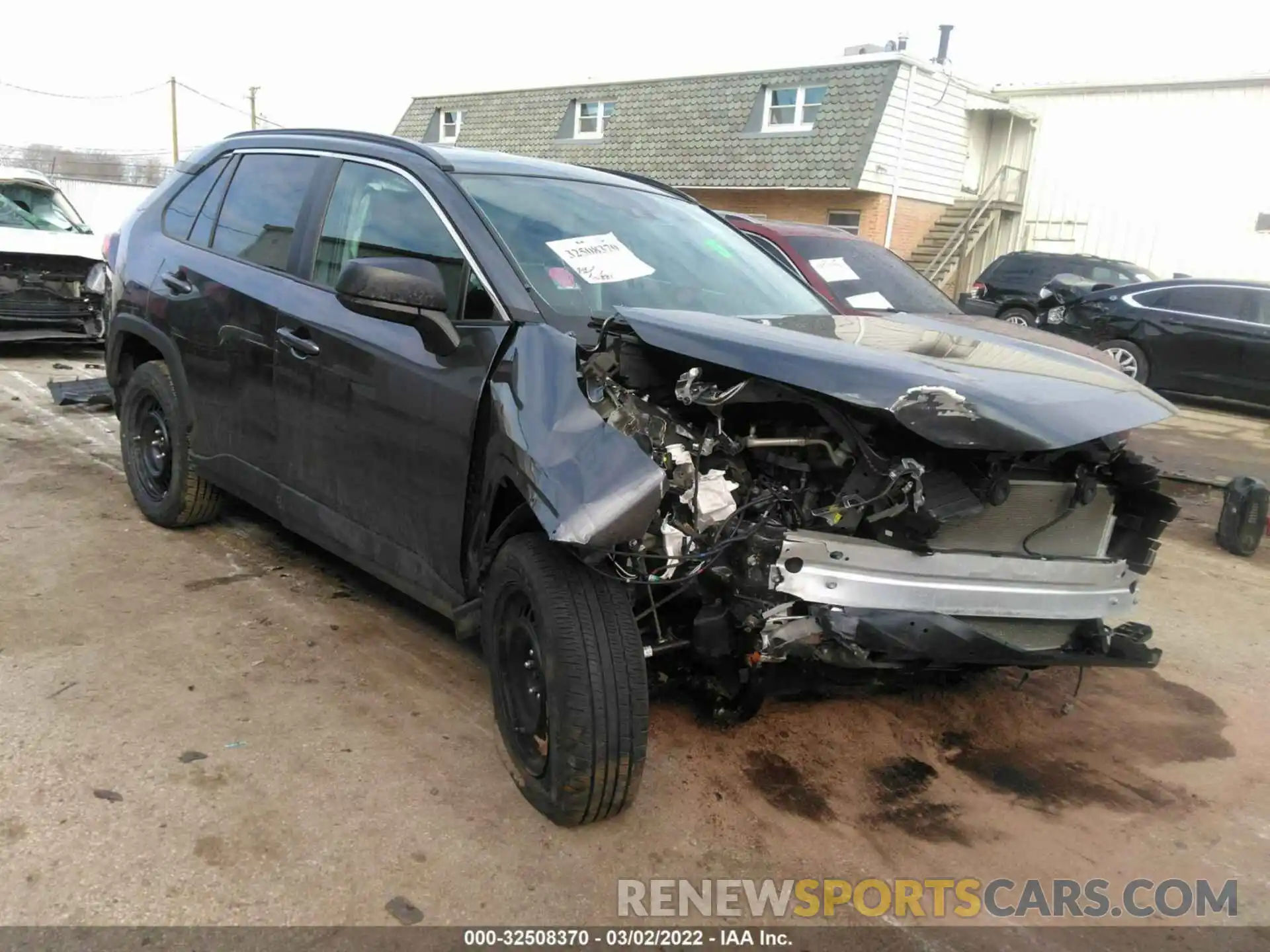 1 Photograph of a damaged car 2T3F1RFV9MC164137 TOYOTA RAV4 2021