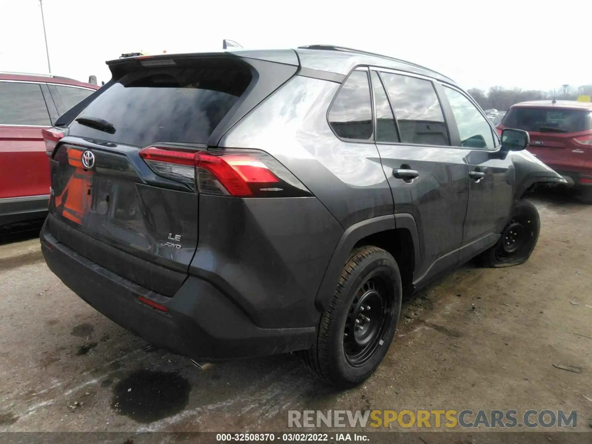 4 Photograph of a damaged car 2T3F1RFV9MC164137 TOYOTA RAV4 2021