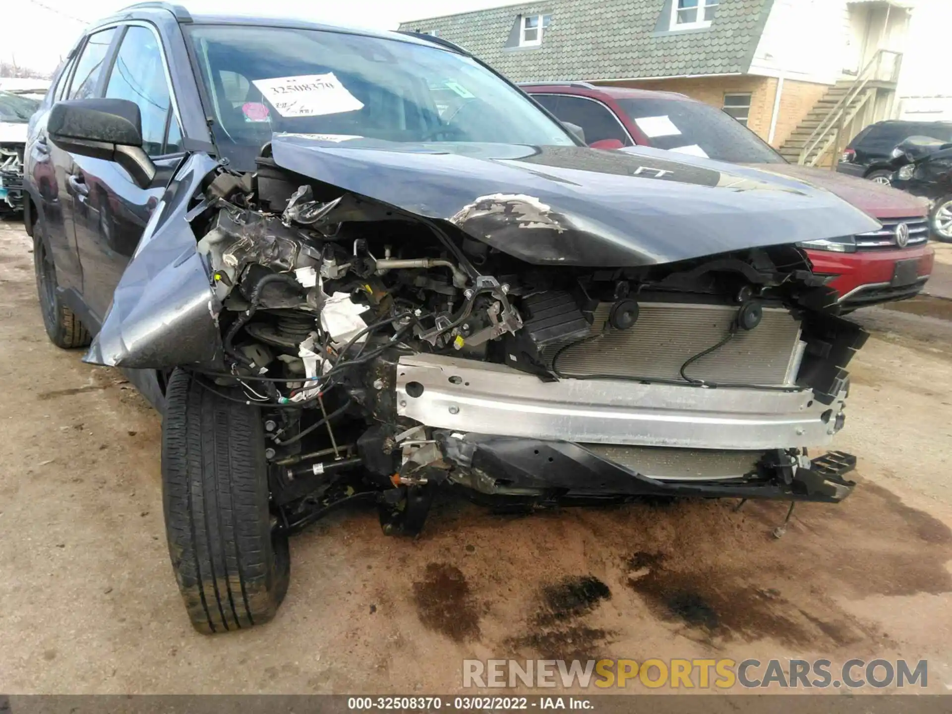 6 Photograph of a damaged car 2T3F1RFV9MC164137 TOYOTA RAV4 2021