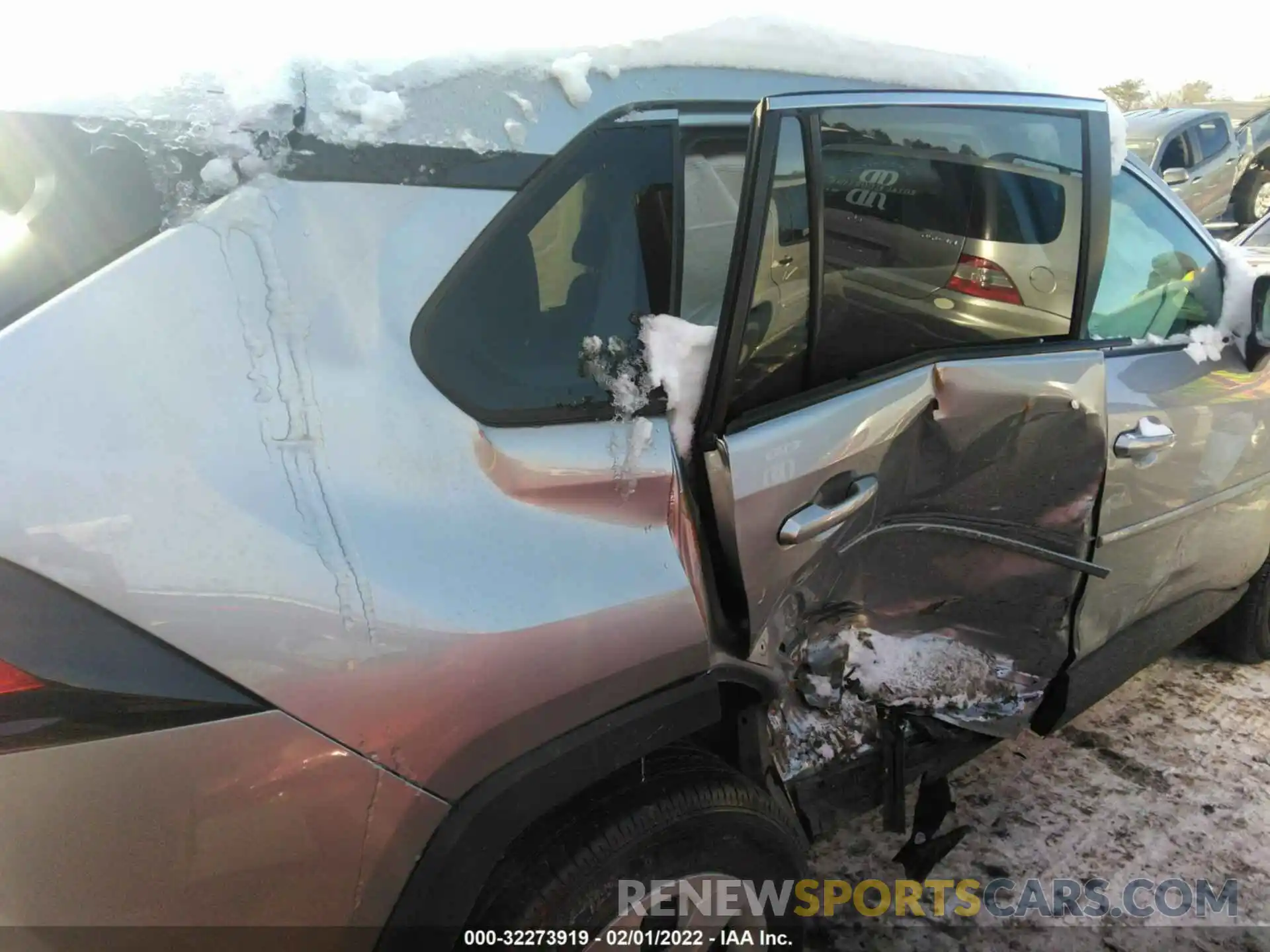 6 Photograph of a damaged car 2T3F1RFV9MC164428 TOYOTA RAV4 2021