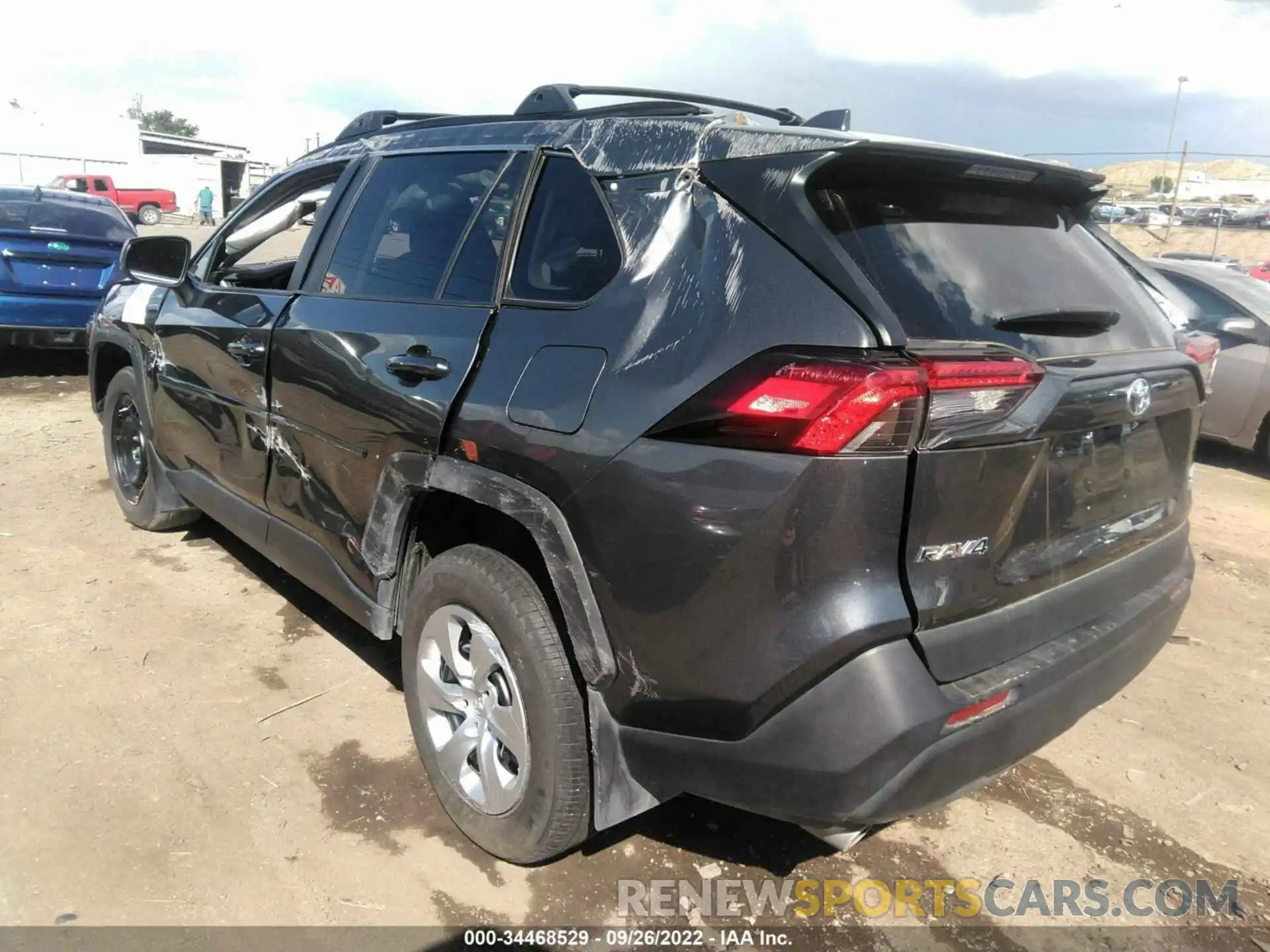 3 Фотография поврежденного автомобиля 2T3F1RFV9MC211005 TOYOTA RAV4 2021