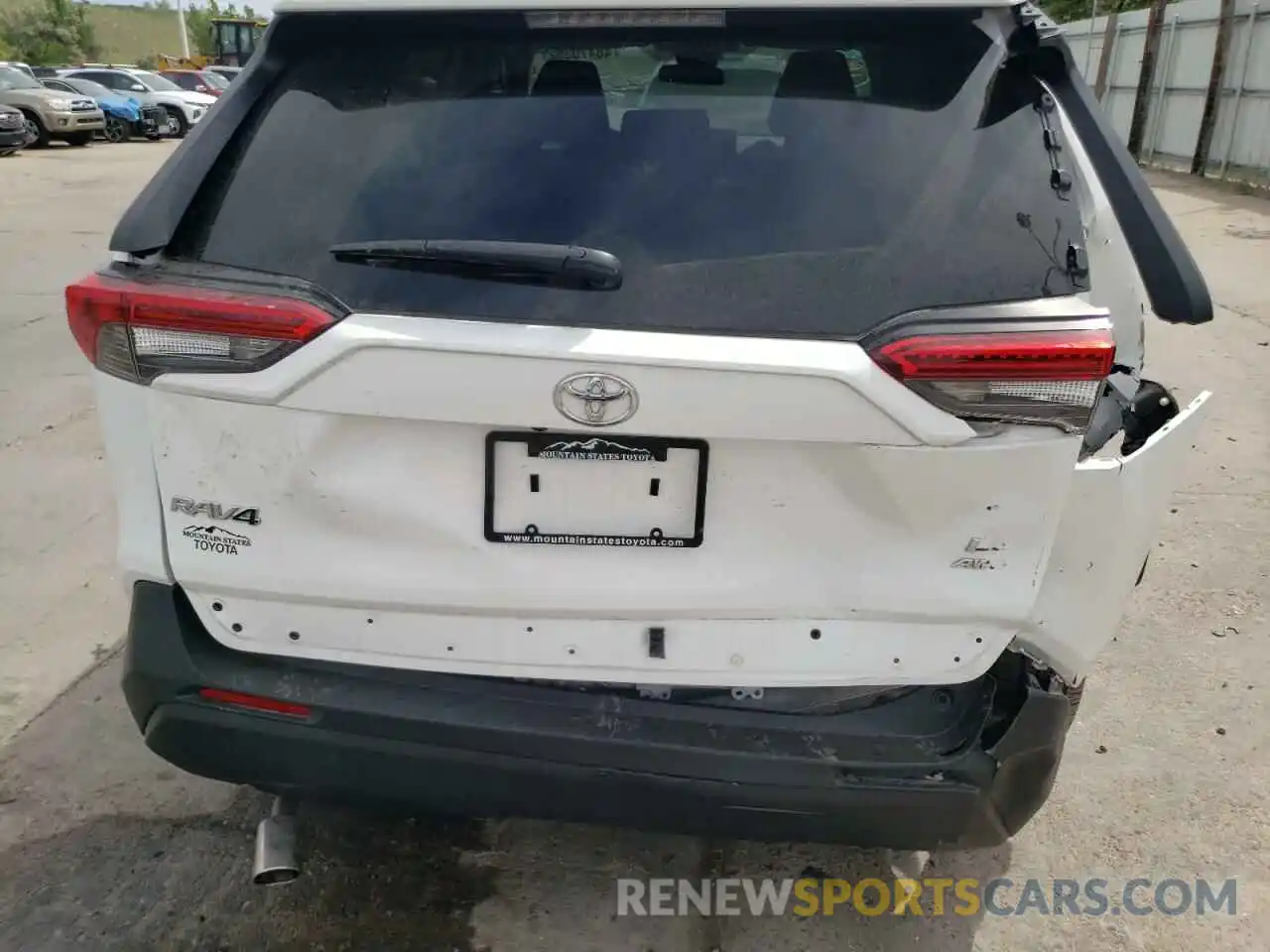 9 Photograph of a damaged car 2T3F1RFV9MC234140 TOYOTA RAV4 2021