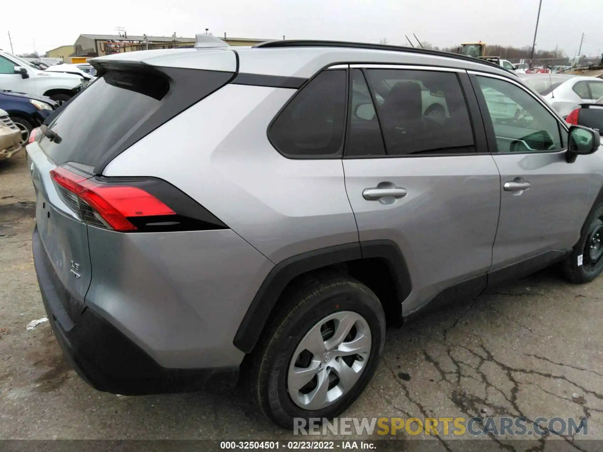 4 Photograph of a damaged car 2T3F1RFV9MC251309 TOYOTA RAV4 2021