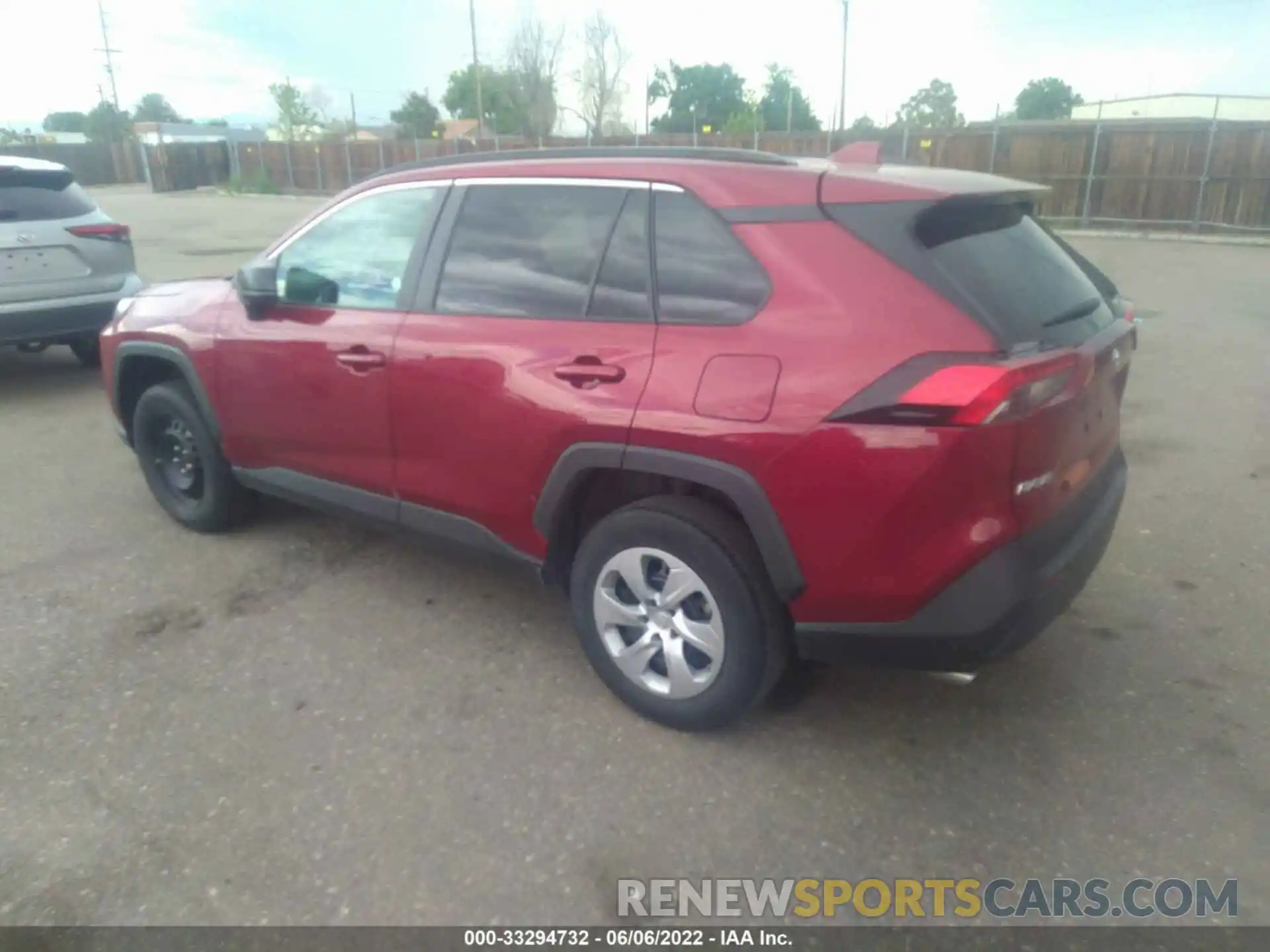 3 Photograph of a damaged car 2T3F1RFV9MW174388 TOYOTA RAV4 2021