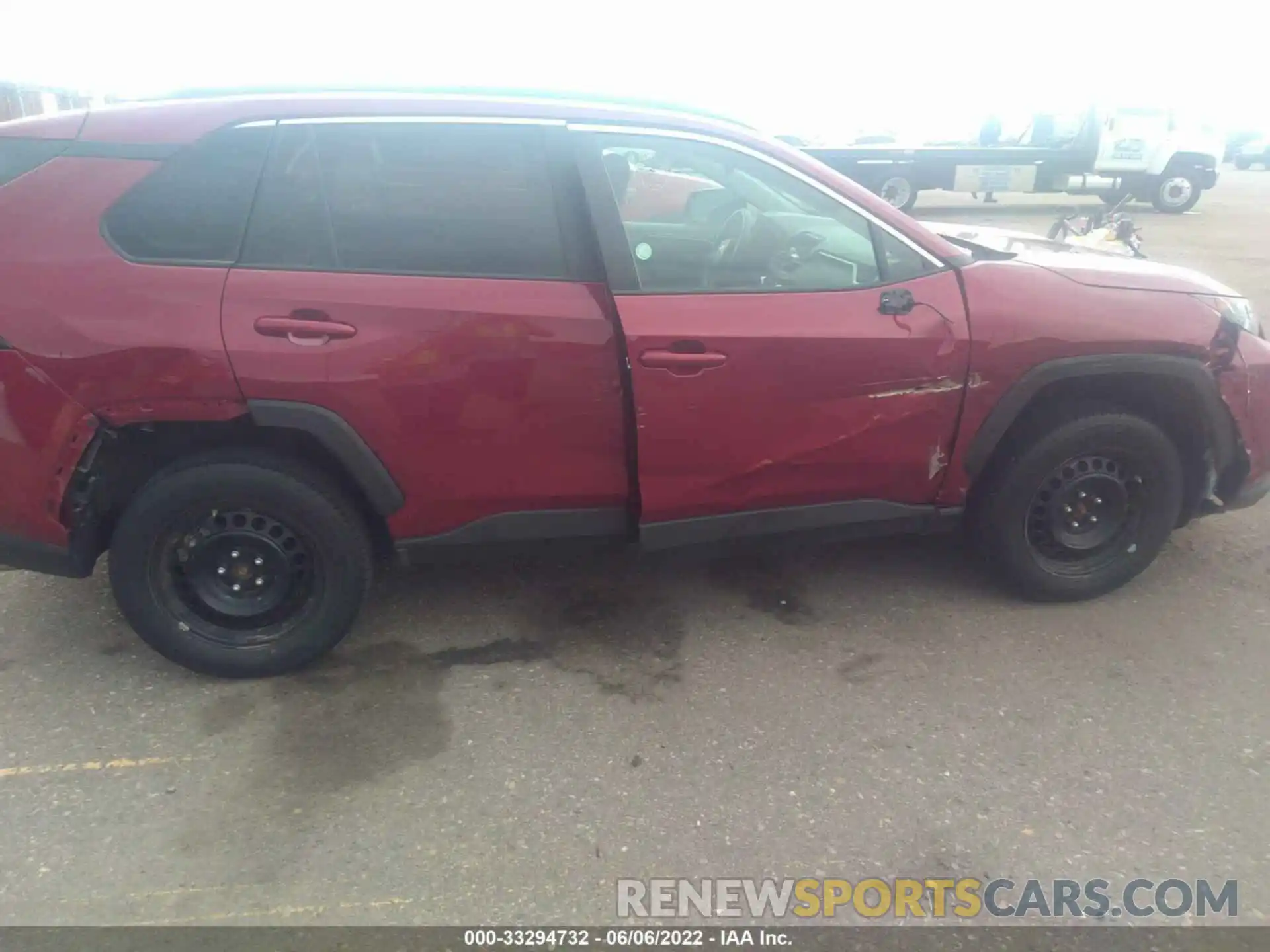 6 Photograph of a damaged car 2T3F1RFV9MW174388 TOYOTA RAV4 2021