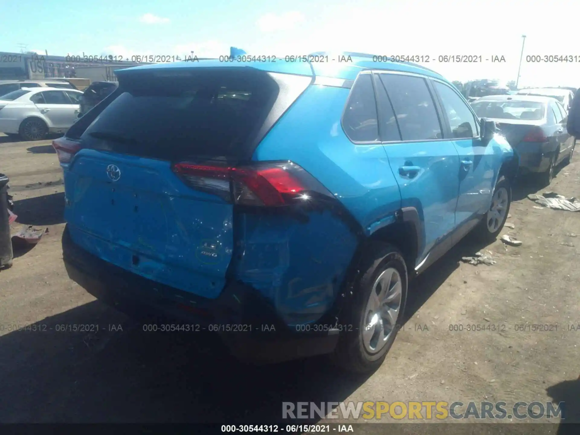 4 Photograph of a damaged car 2T3F1RFV9MW190087 TOYOTA RAV4 2021