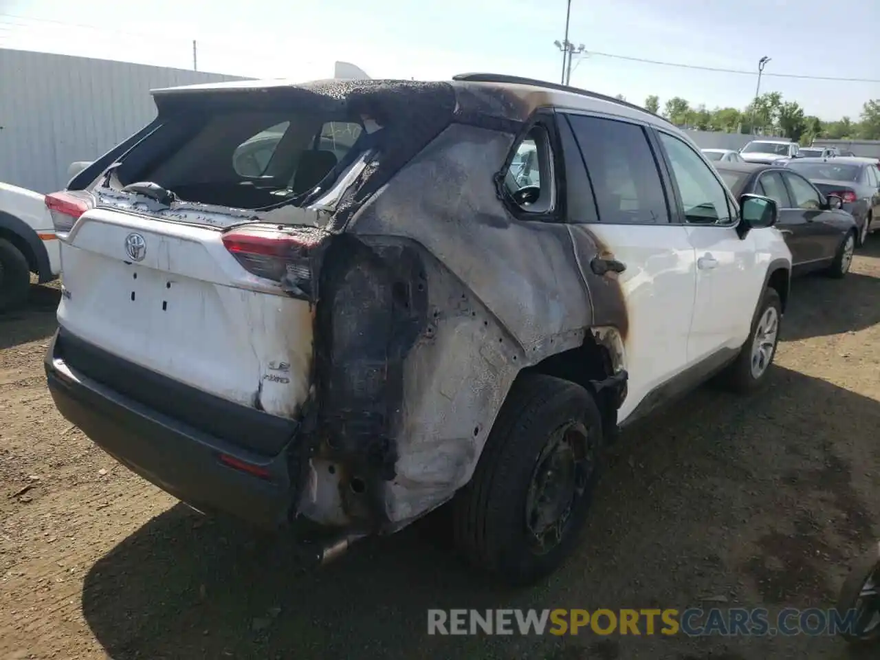 9 Photograph of a damaged car 2T3F1RFV9MW197587 TOYOTA RAV4 2021