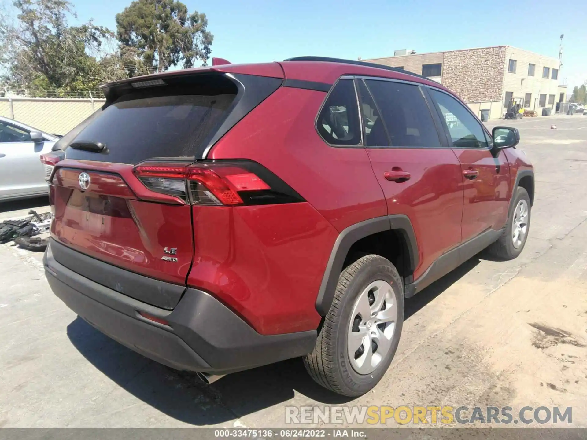 4 Photograph of a damaged car 2T3F1RFV9MW205509 TOYOTA RAV4 2021