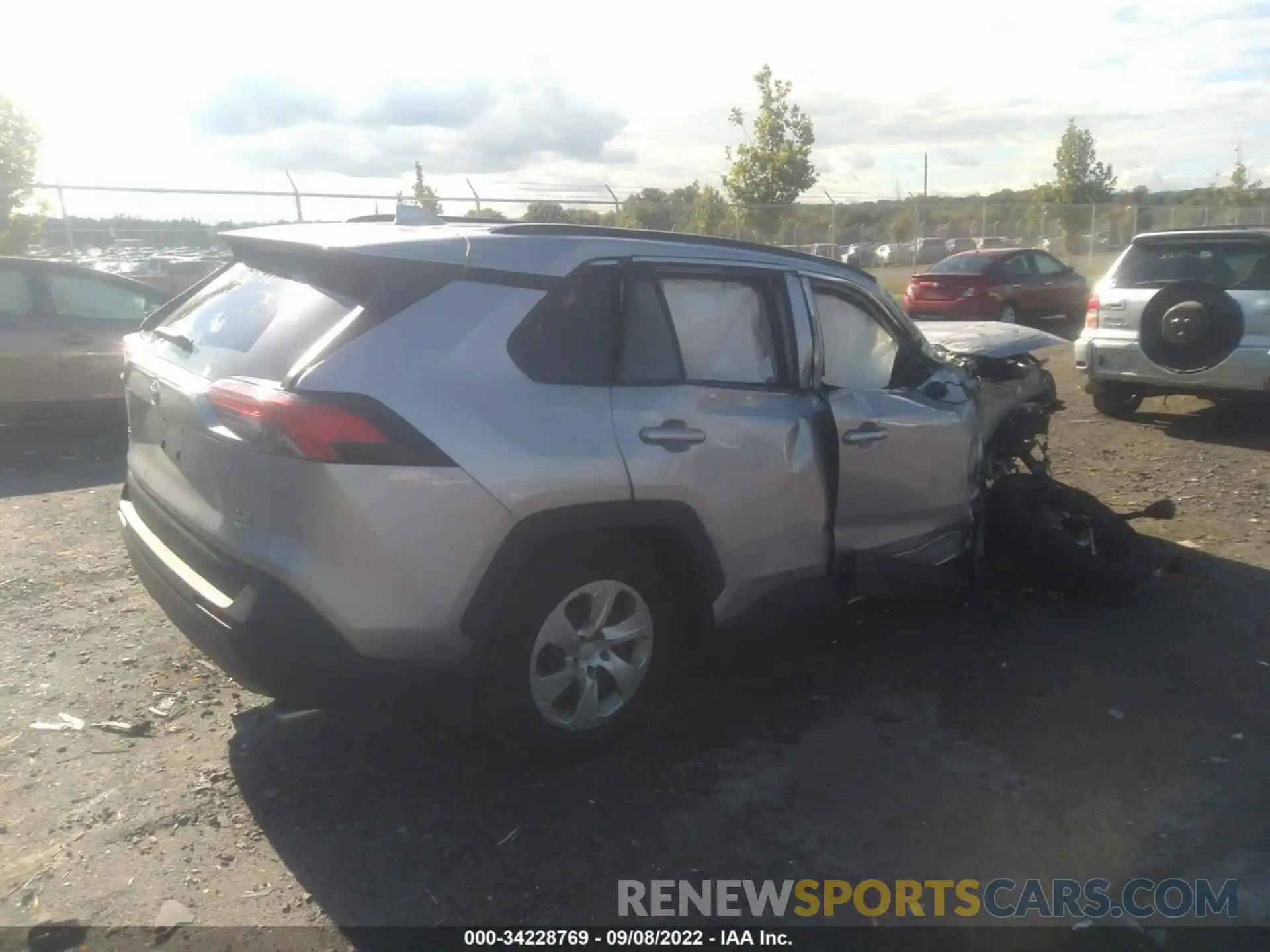 4 Photograph of a damaged car 2T3F1RFV9MW227719 TOYOTA RAV4 2021