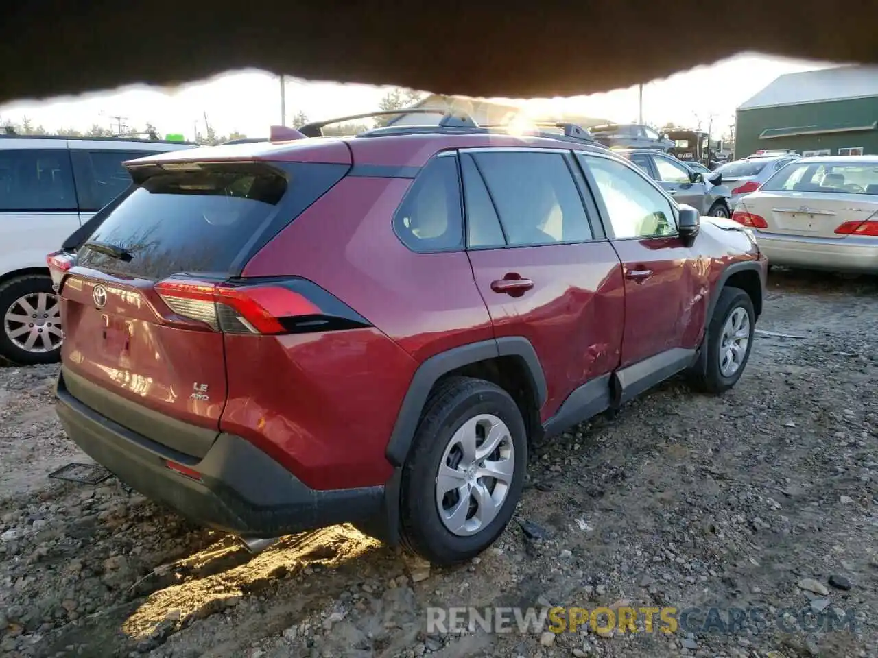 4 Photograph of a damaged car 2T3F1RFV9MW235951 TOYOTA RAV4 2021