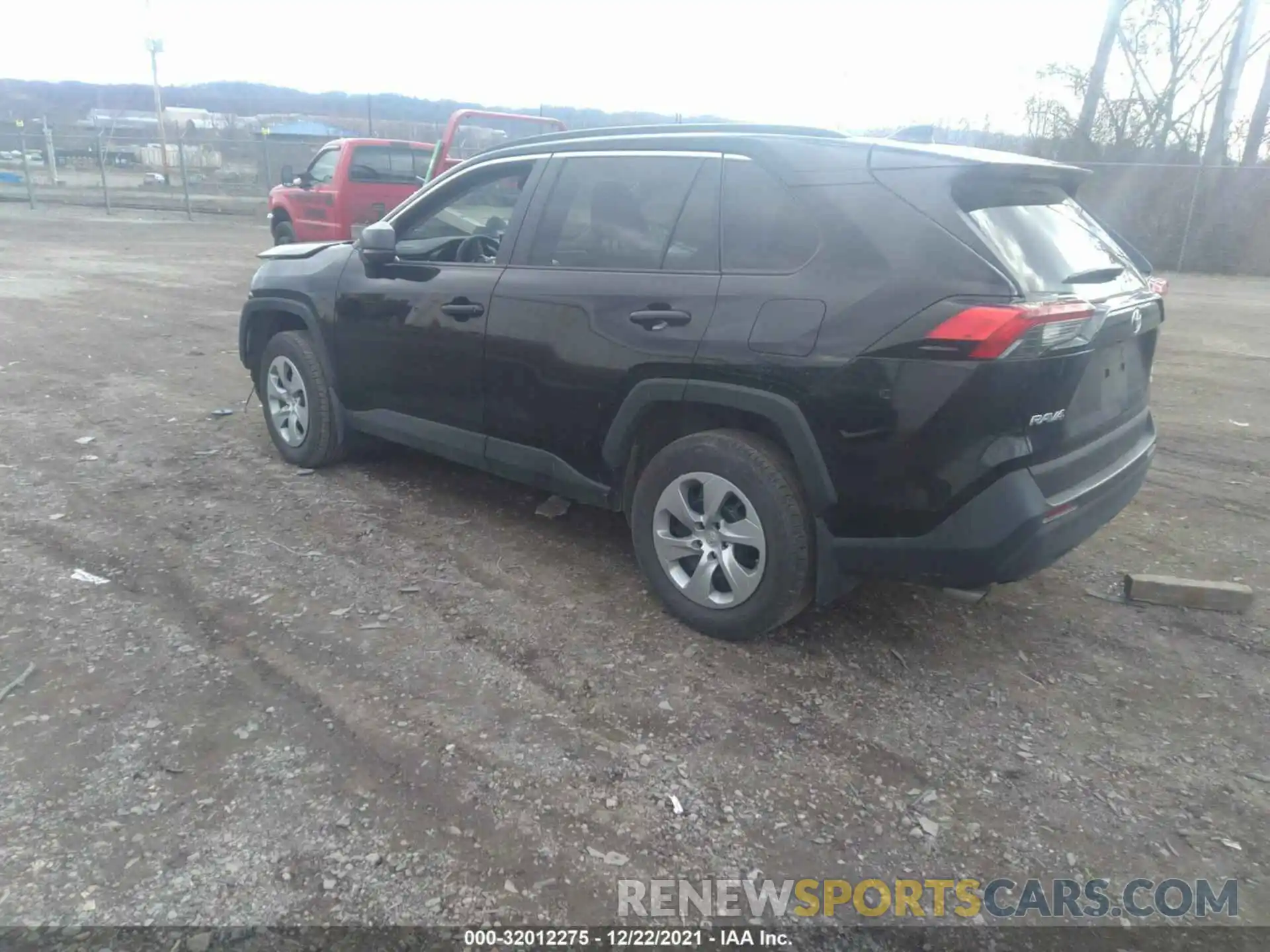 3 Photograph of a damaged car 2T3F1RFVXMC160033 TOYOTA RAV4 2021