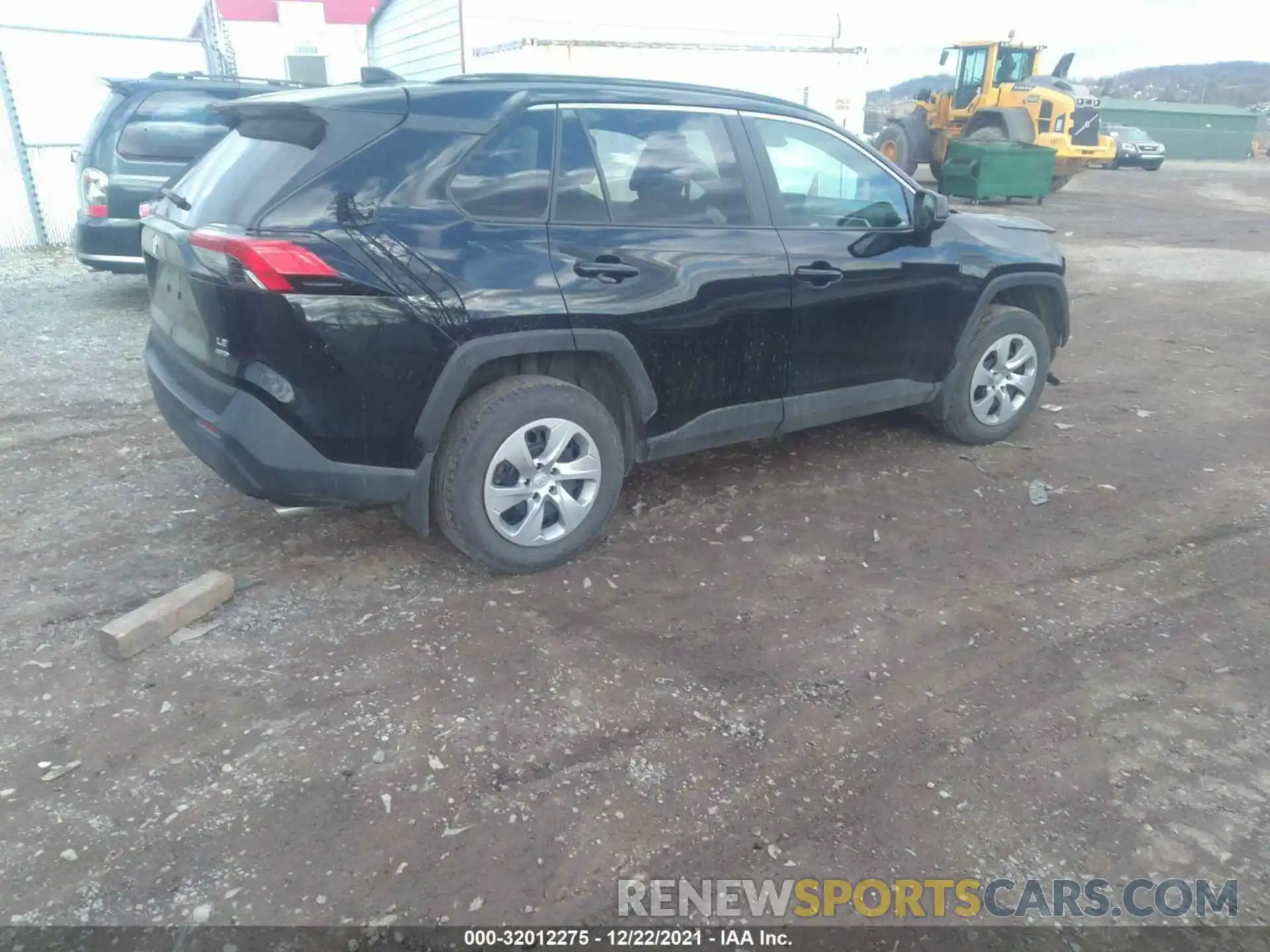 4 Photograph of a damaged car 2T3F1RFVXMC160033 TOYOTA RAV4 2021