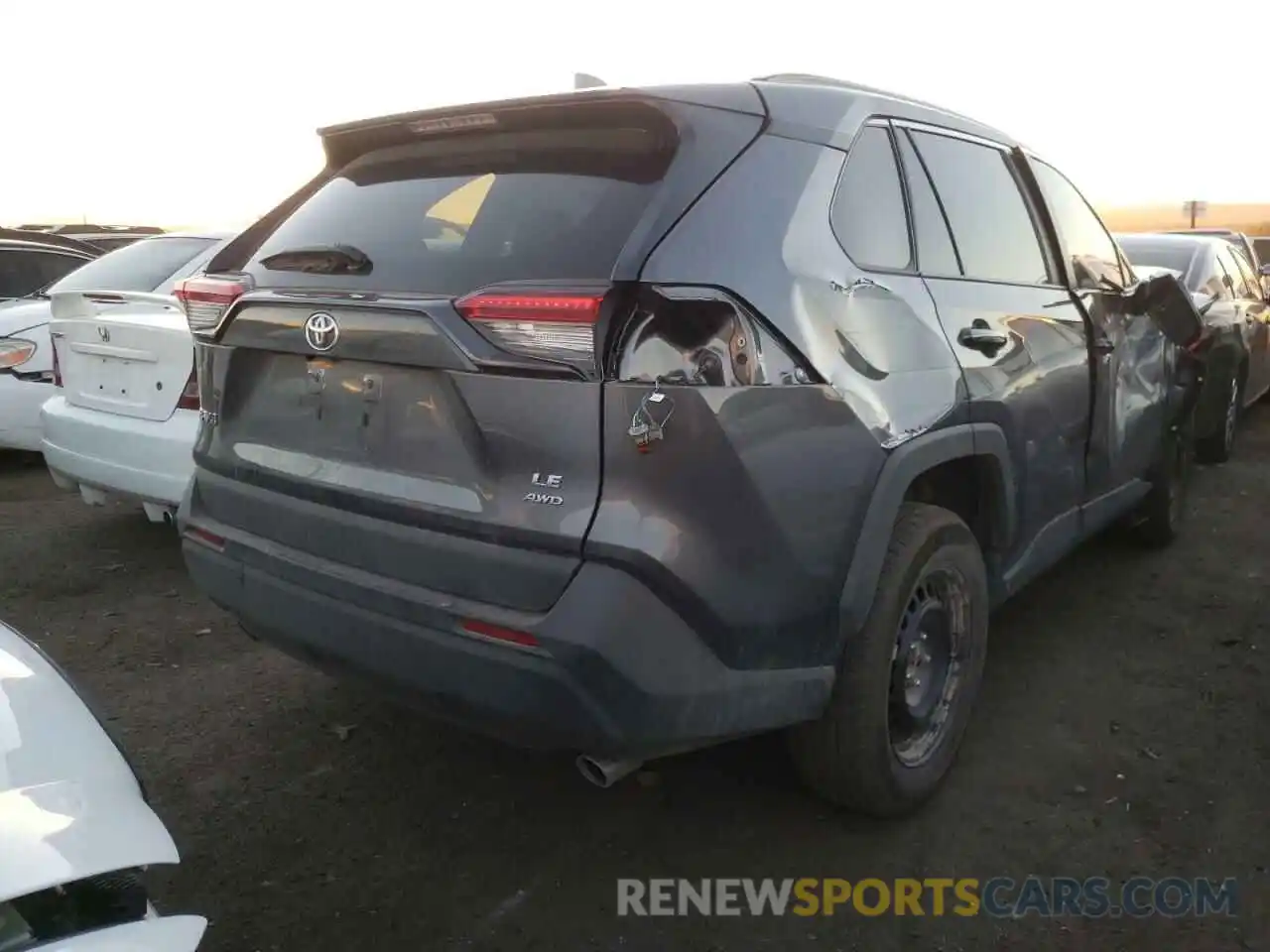 4 Photograph of a damaged car 2T3F1RFVXMC191086 TOYOTA RAV4 2021