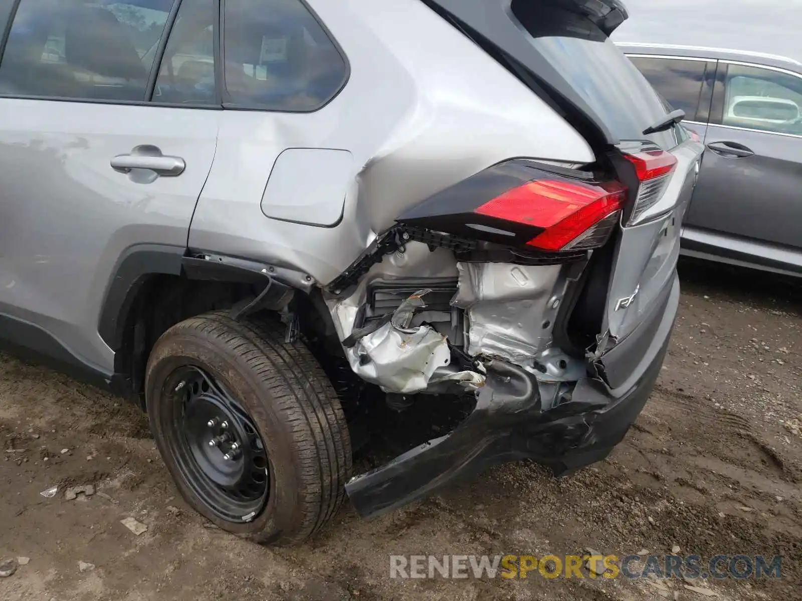 9 Photograph of a damaged car 2T3F1RFVXMC208159 TOYOTA RAV4 2021