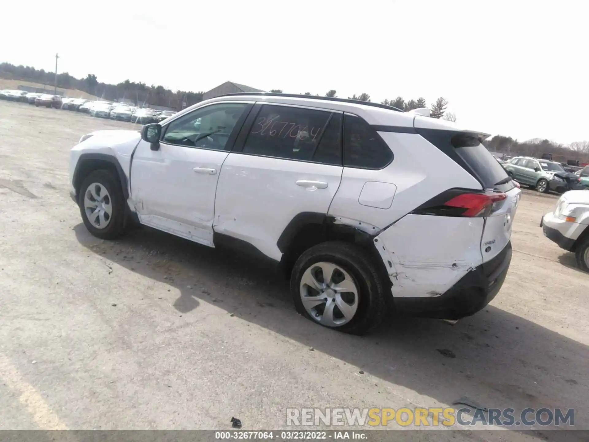 3 Фотография поврежденного автомобиля 2T3F1RFVXMC215550 TOYOTA RAV4 2021