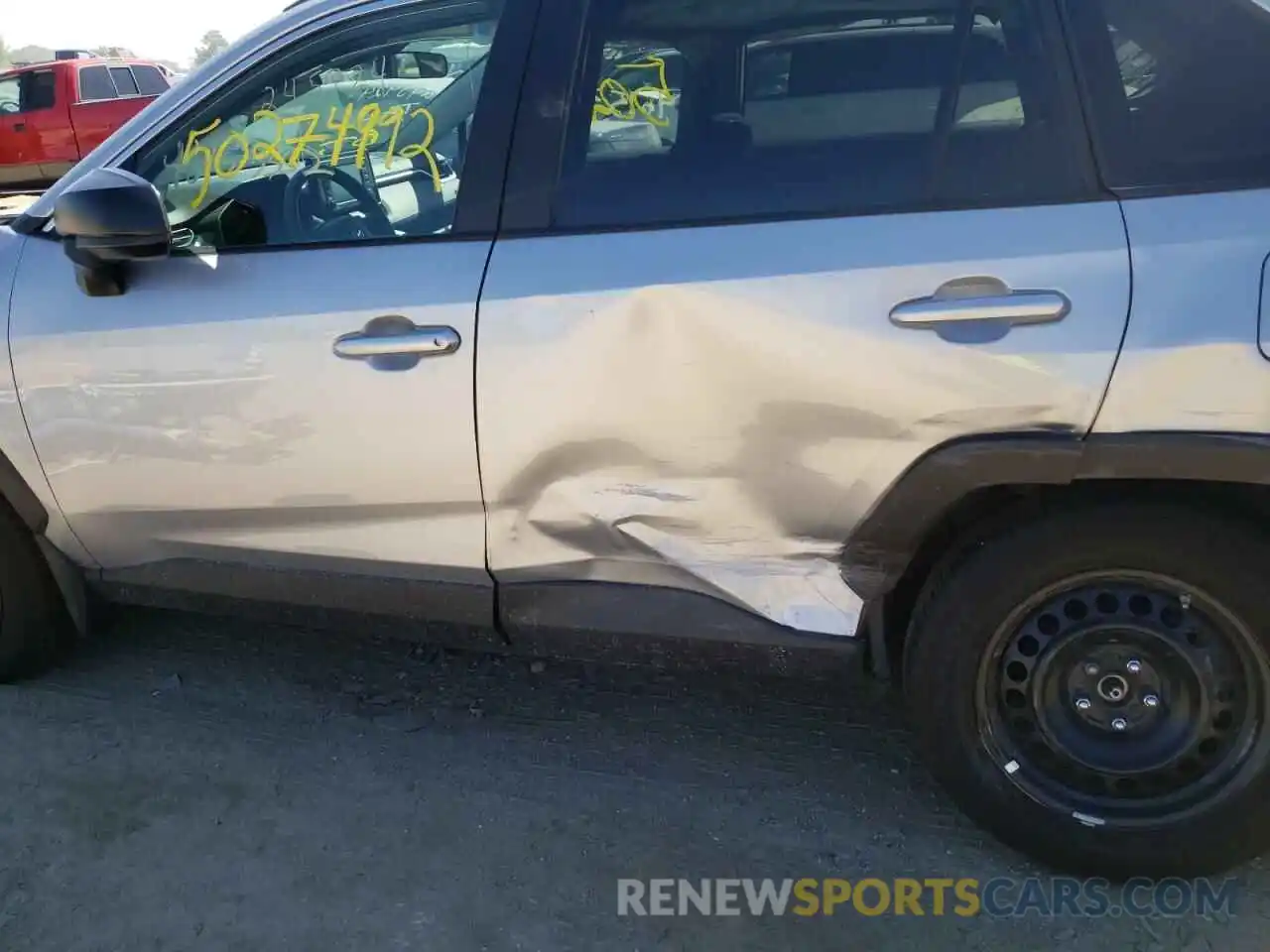 9 Photograph of a damaged car 2T3F1RFVXMC245924 TOYOTA RAV4 2021