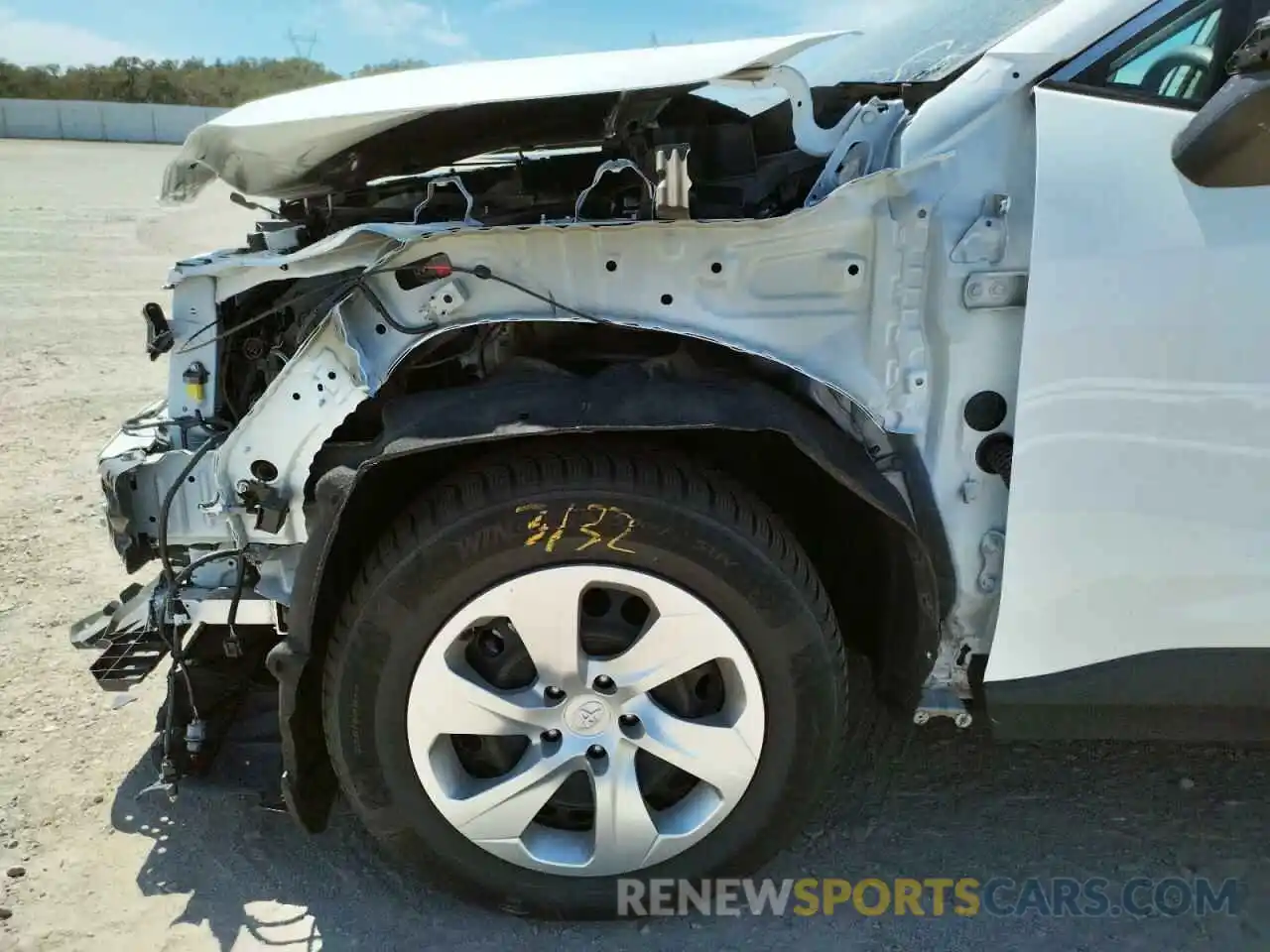 9 Photograph of a damaged car 2T3F1RFVXMW191801 TOYOTA RAV4 2021