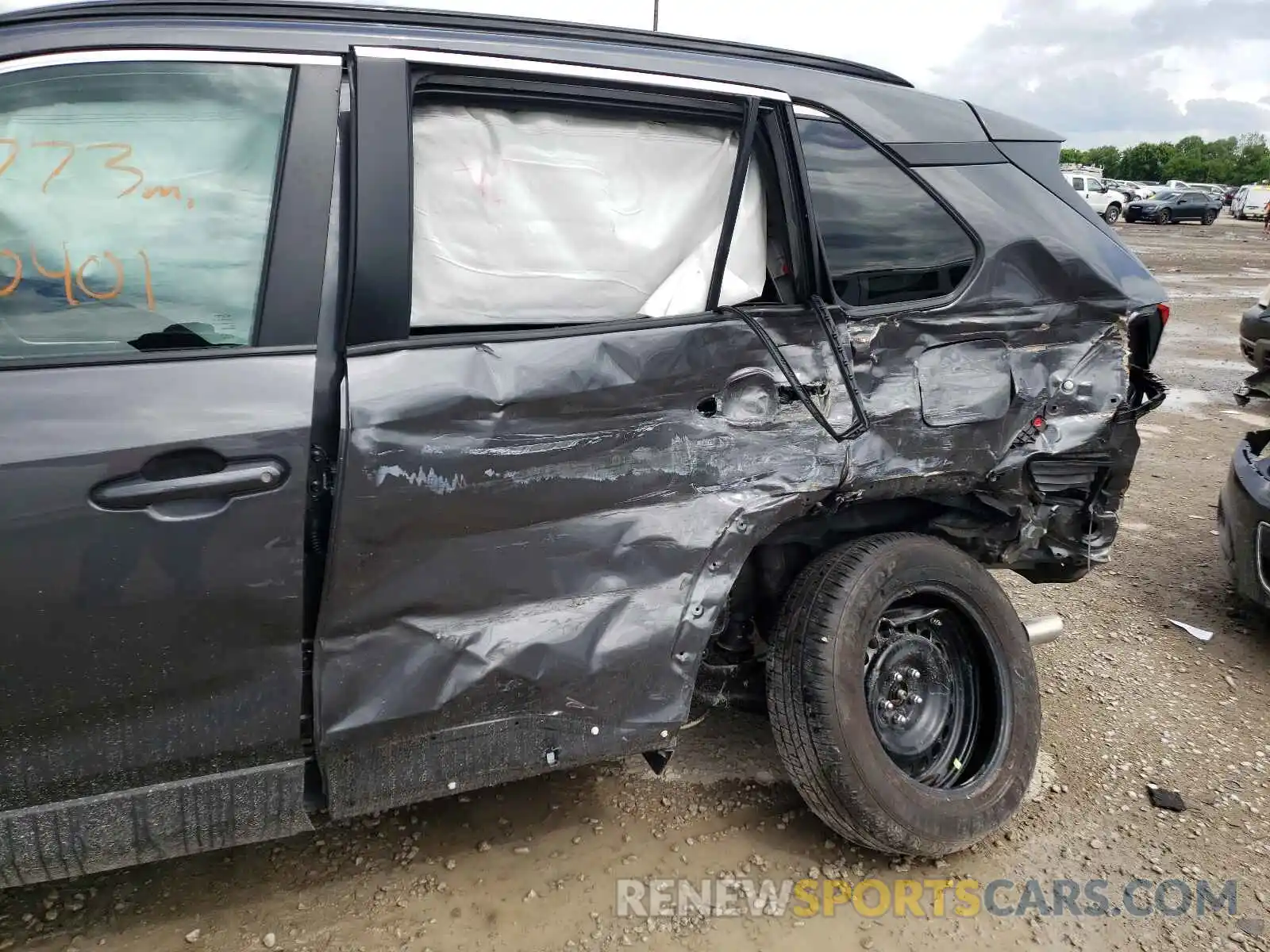 9 Photograph of a damaged car 2T3F1RFVXMW199574 TOYOTA RAV4 2021