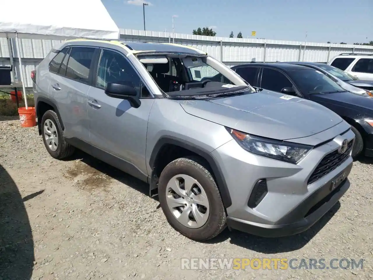 1 Photograph of a damaged car 2T3F1RFVXMW204613 TOYOTA RAV4 2021