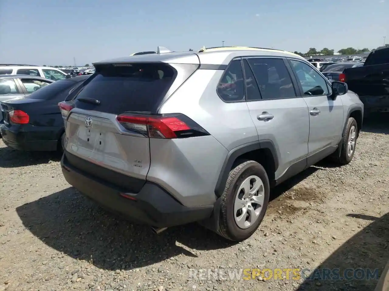 4 Photograph of a damaged car 2T3F1RFVXMW204613 TOYOTA RAV4 2021