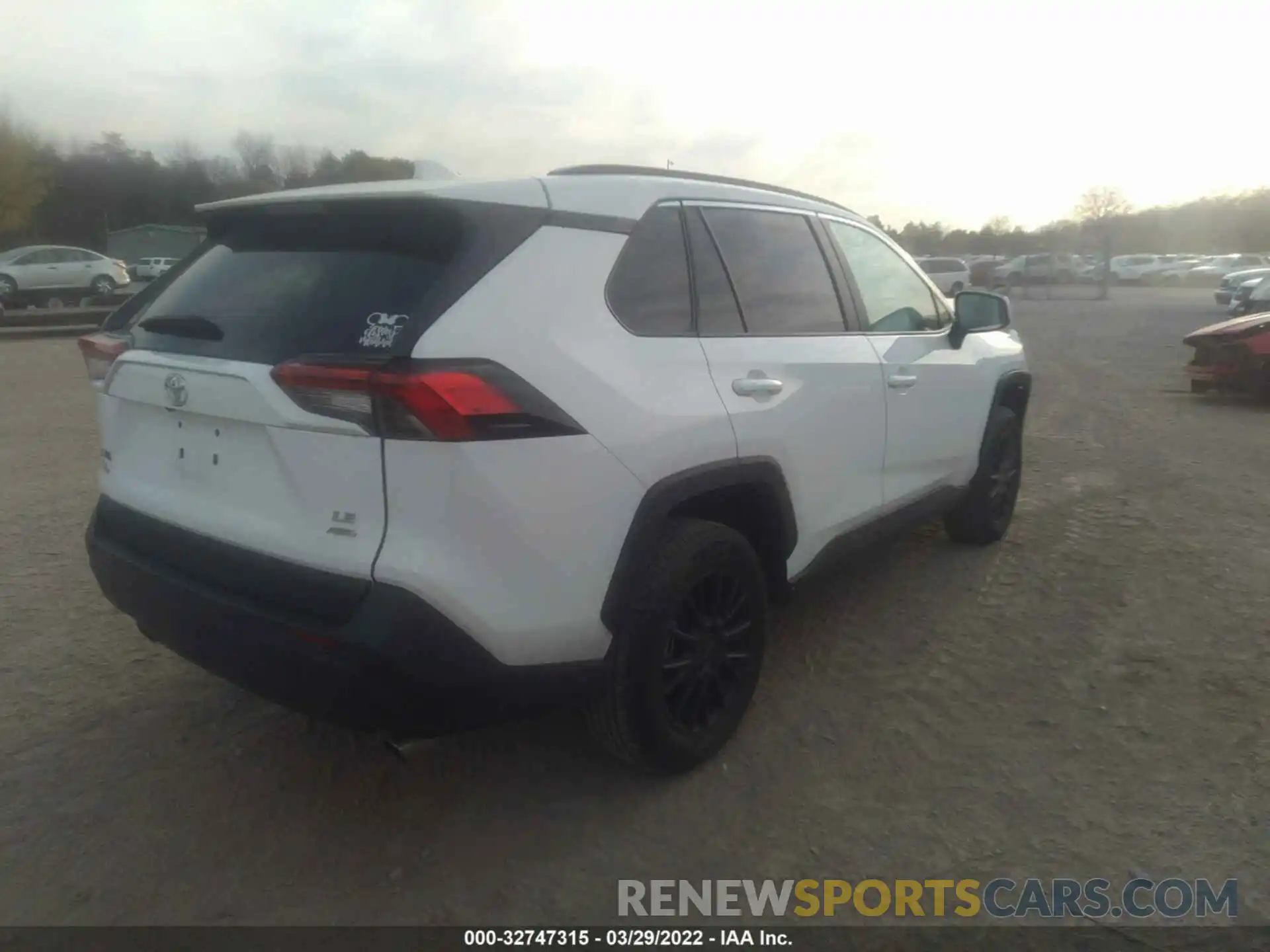 4 Фотография поврежденного автомобиля 2T3G1RFV0MC188086 TOYOTA RAV4 2021