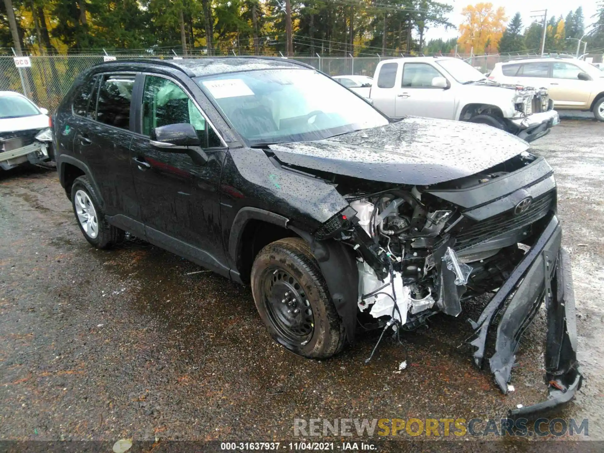 1 Photograph of a damaged car 2T3G1RFV0MC210023 TOYOTA RAV4 2021