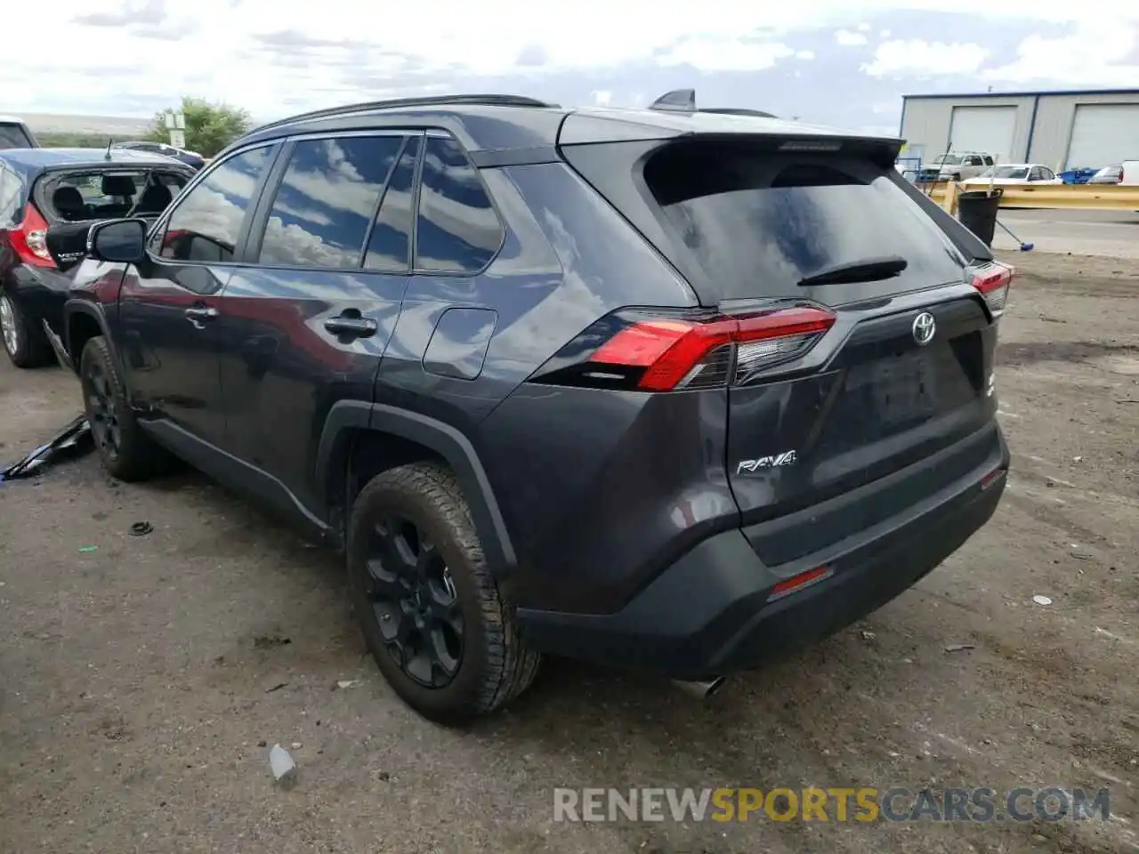 3 Photograph of a damaged car 2T3G1RFV0MW140568 TOYOTA RAV4 2021