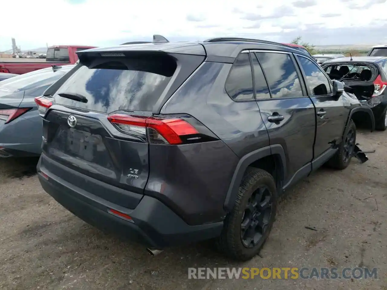 4 Photograph of a damaged car 2T3G1RFV0MW140568 TOYOTA RAV4 2021