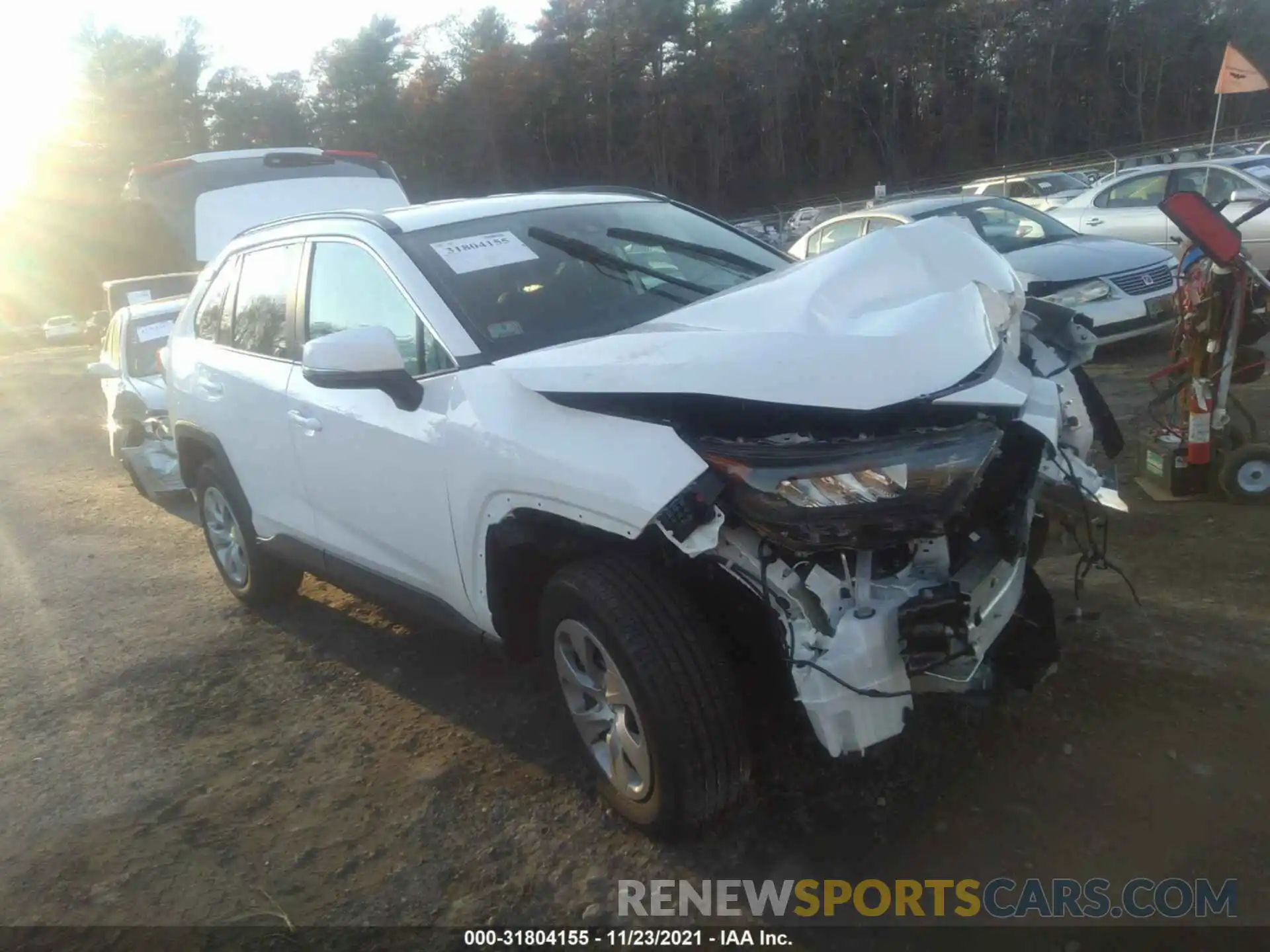 1 Photograph of a damaged car 2T3G1RFV0MW229685 TOYOTA RAV4 2021