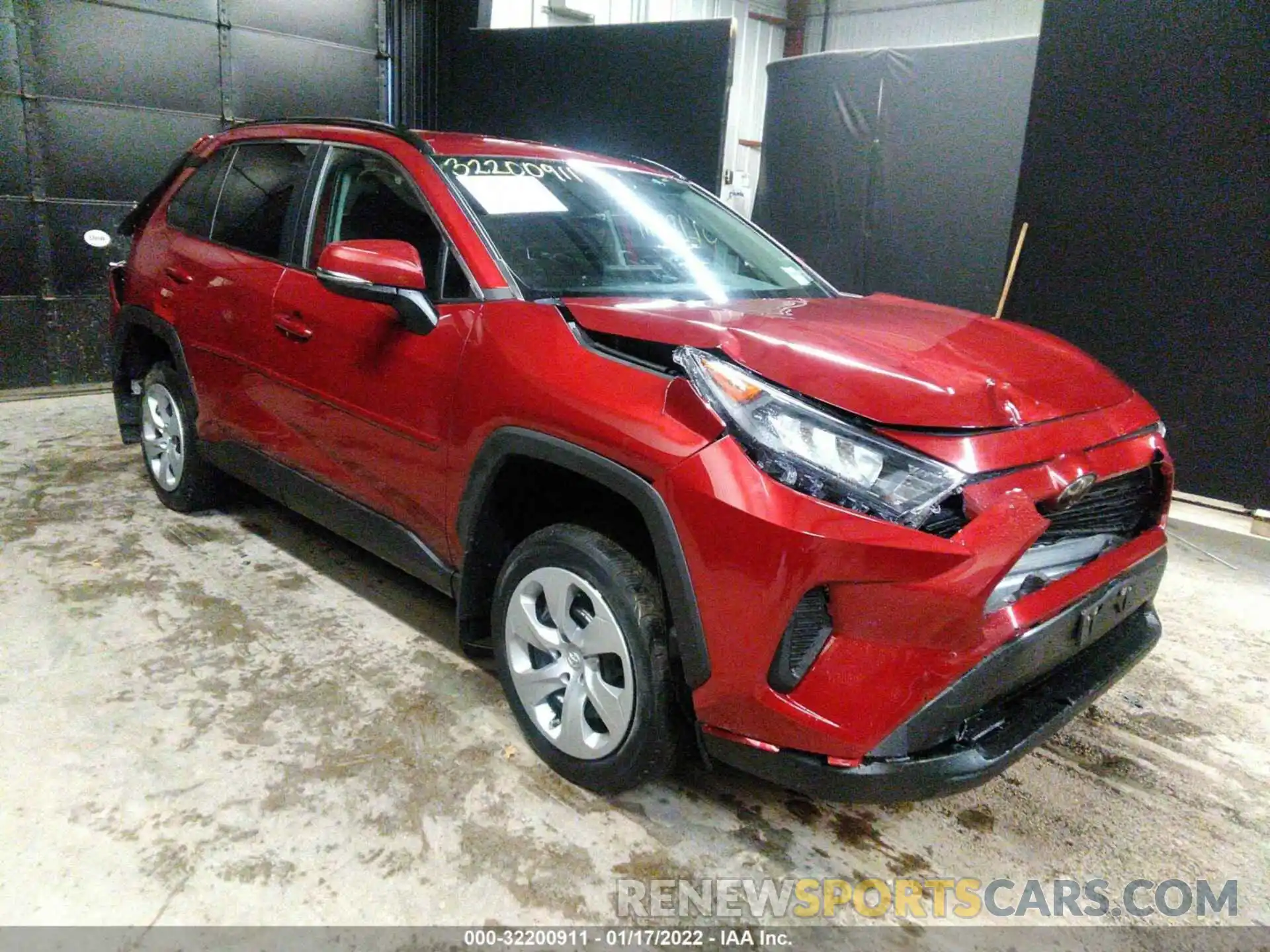 1 Photograph of a damaged car 2T3G1RFV0MW240234 TOYOTA RAV4 2021