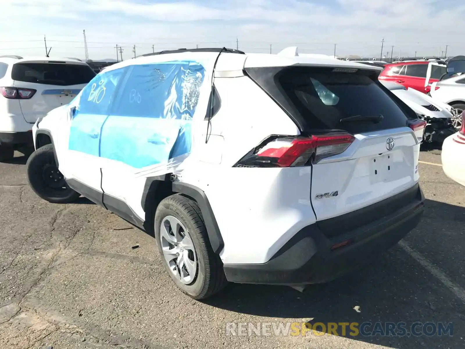 3 Photograph of a damaged car 2T3G1RFV1MC152665 TOYOTA RAV4 2021