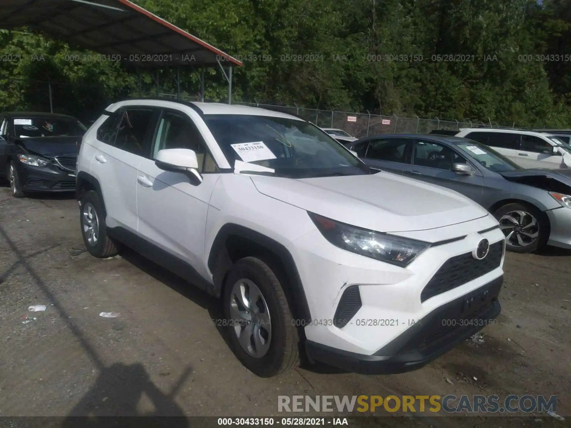 1 Photograph of a damaged car 2T3G1RFV1MC155114 TOYOTA RAV4 2021