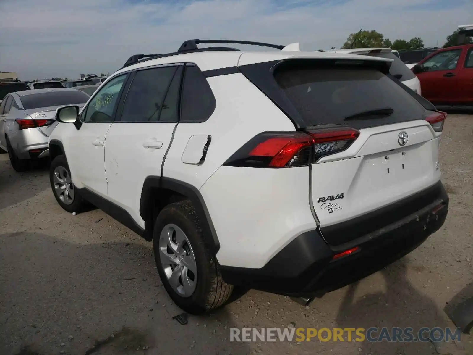 3 Photograph of a damaged car 2T3G1RFV1MC161625 TOYOTA RAV4 2021