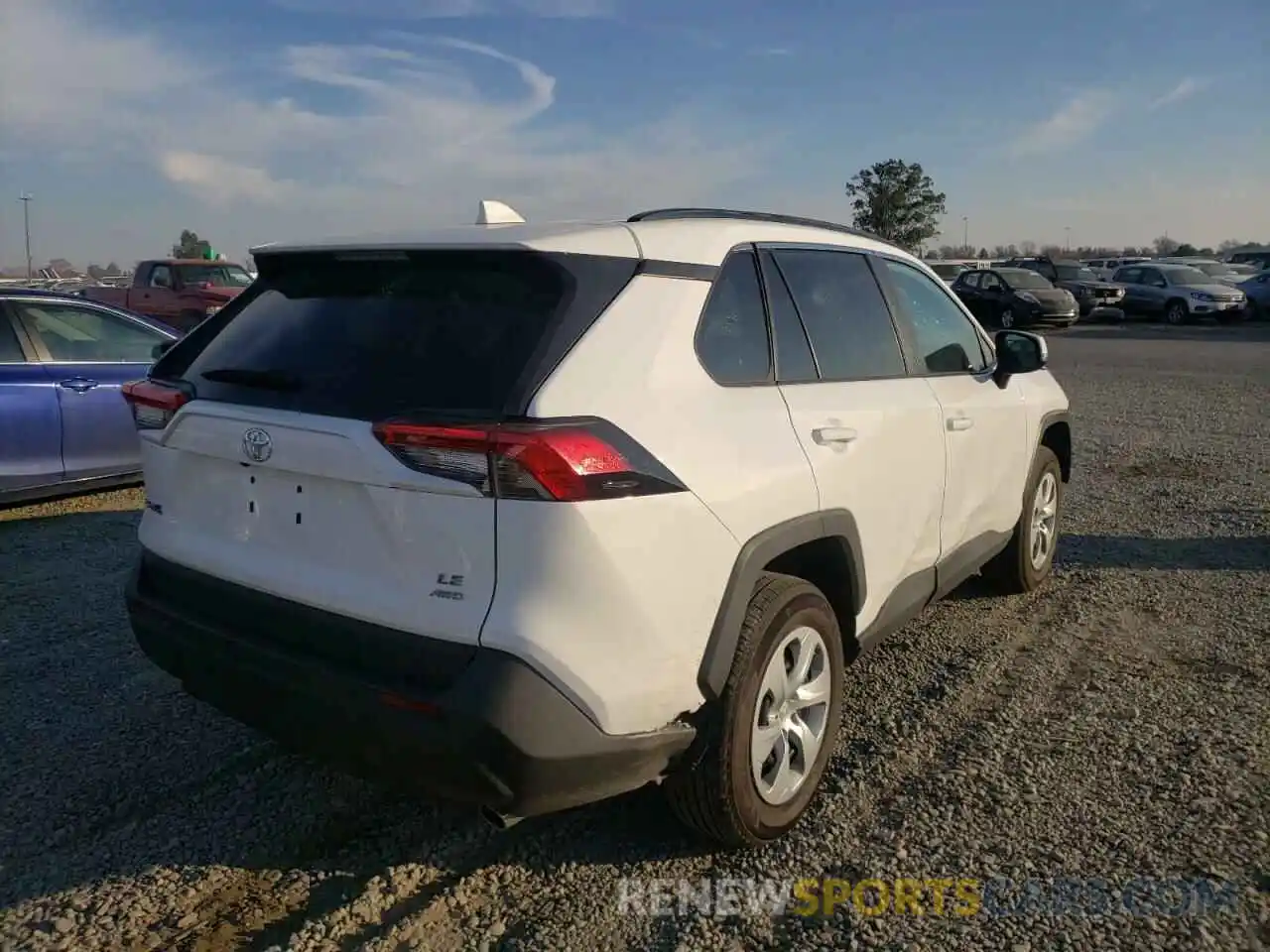 4 Photograph of a damaged car 2T3G1RFV1MC179171 TOYOTA RAV4 2021