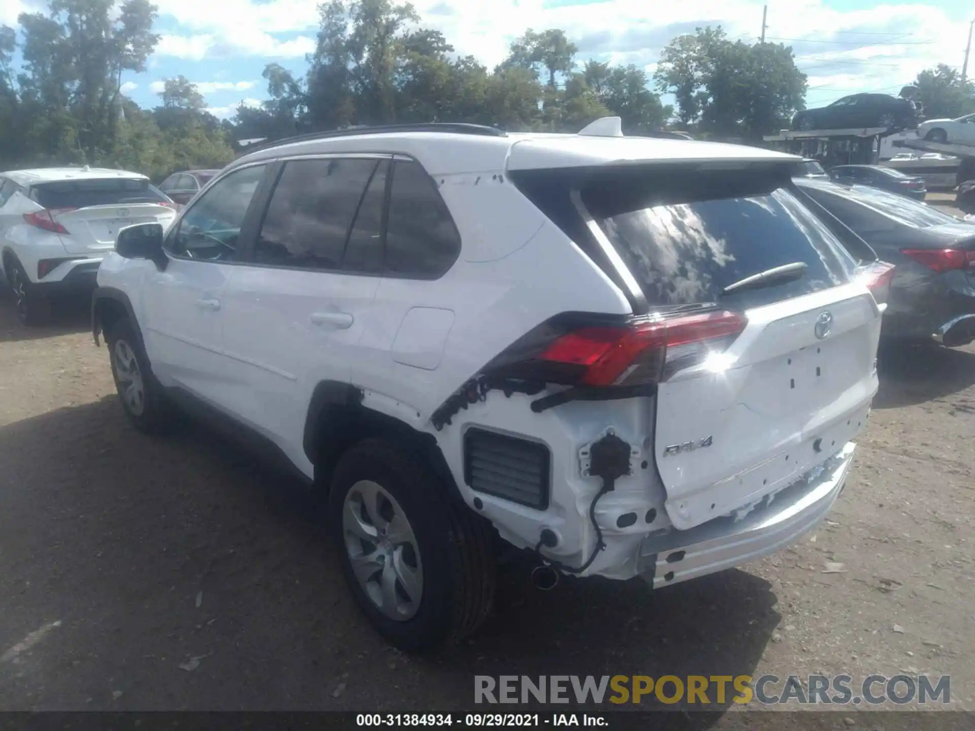 3 Photograph of a damaged car 2T3G1RFV1MC189666 TOYOTA RAV4 2021