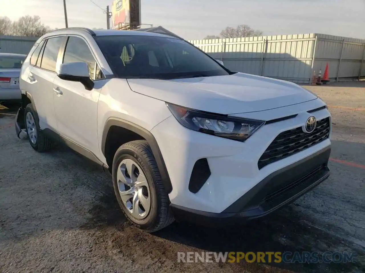 1 Photograph of a damaged car 2T3G1RFV1MC228630 TOYOTA RAV4 2021