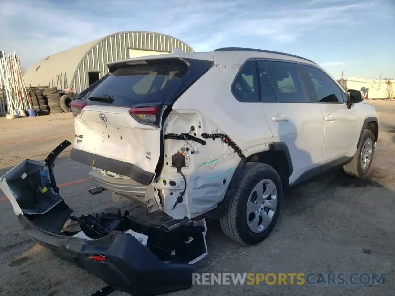 4 Photograph of a damaged car 2T3G1RFV1MC228630 TOYOTA RAV4 2021