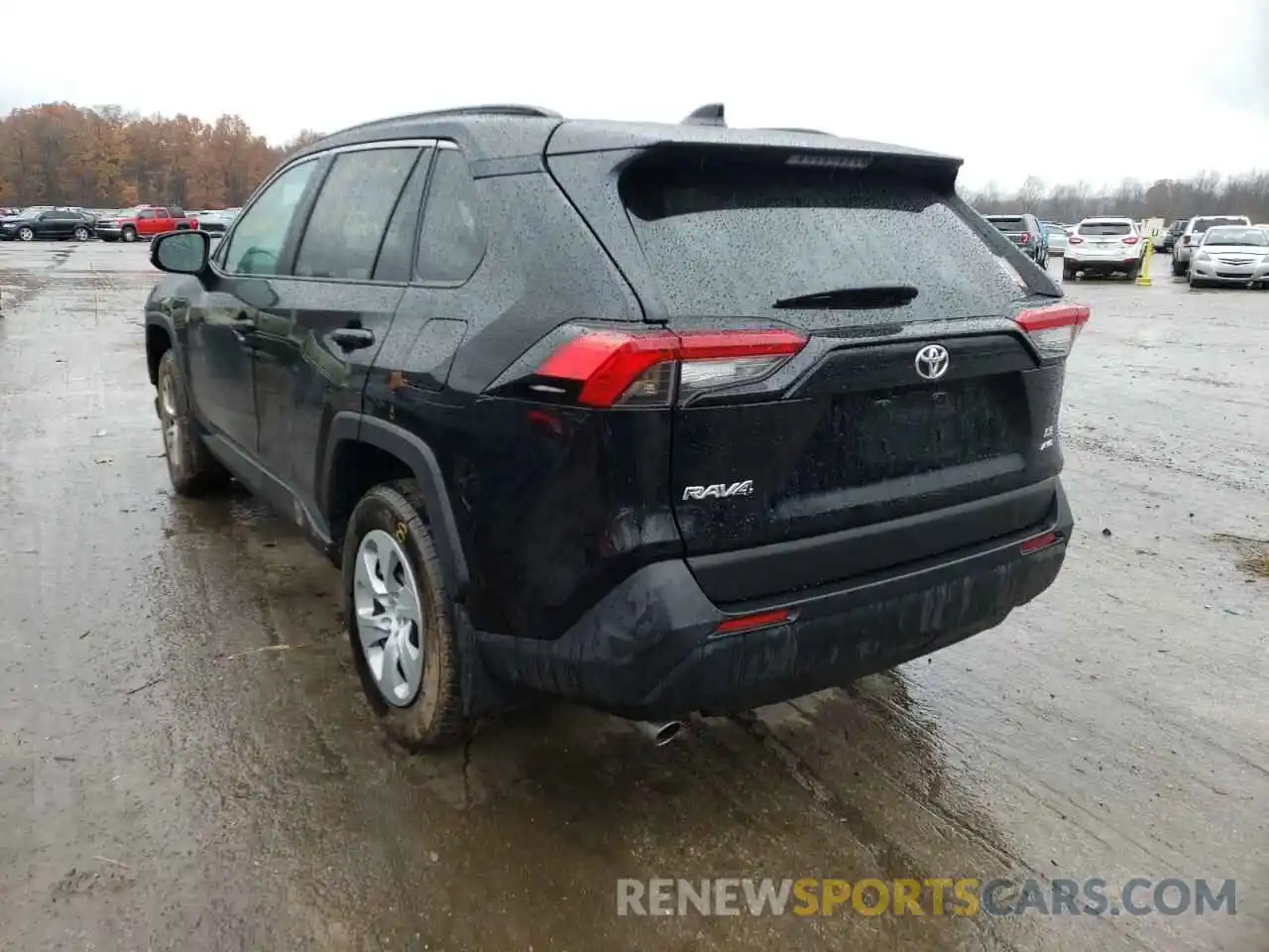 3 Photograph of a damaged car 2T3G1RFV1MC234122 TOYOTA RAV4 2021