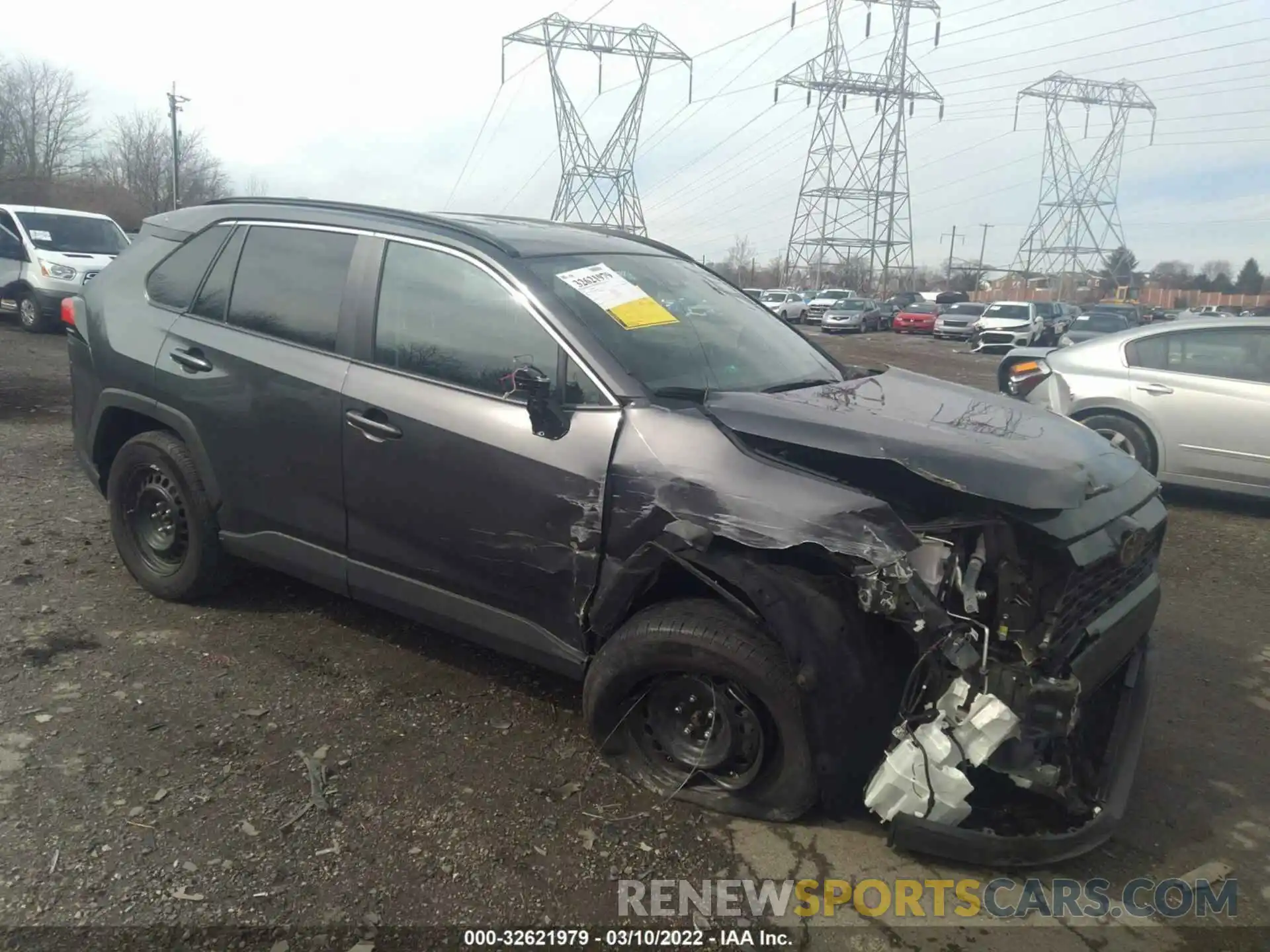 1 Photograph of a damaged car 2T3G1RFV1MW164376 TOYOTA RAV4 2021