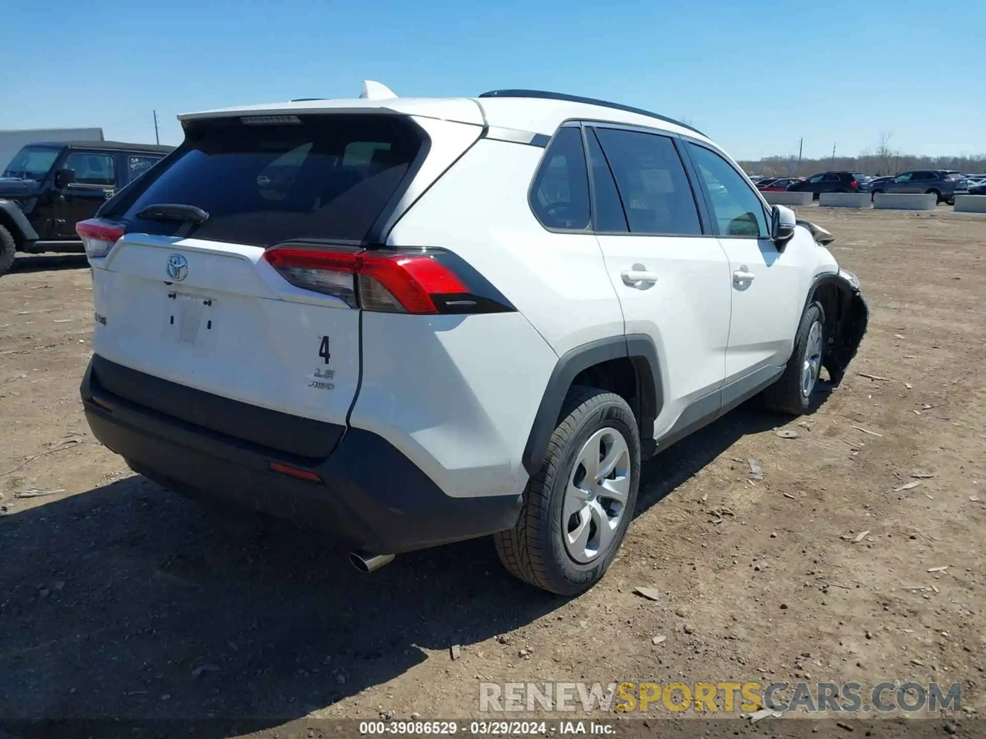 4 Photograph of a damaged car 2T3G1RFV1MW168766 TOYOTA RAV4 2021