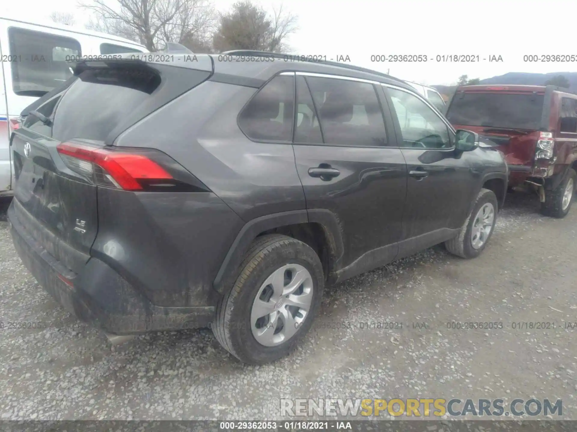 4 Photograph of a damaged car 2T3G1RFV2MC149340 TOYOTA RAV4 2021