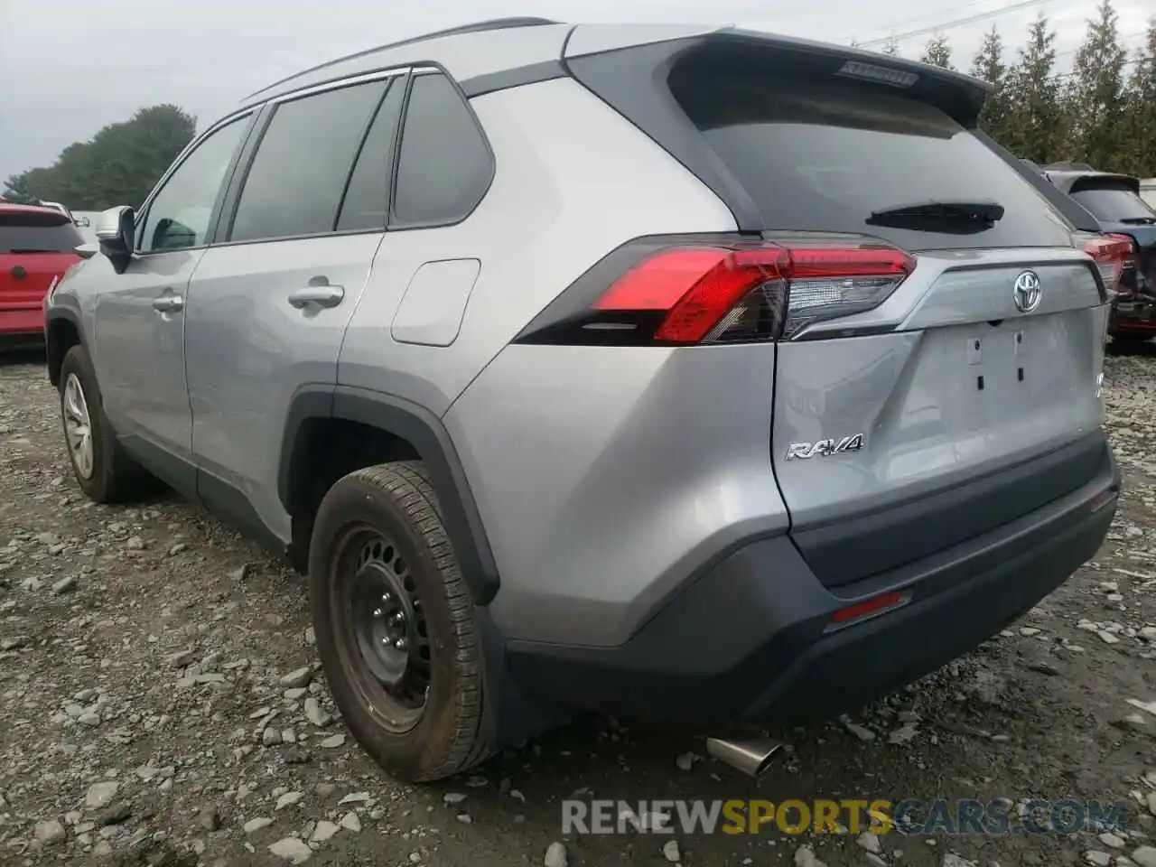 3 Photograph of a damaged car 2T3G1RFV2MC166400 TOYOTA RAV4 2021