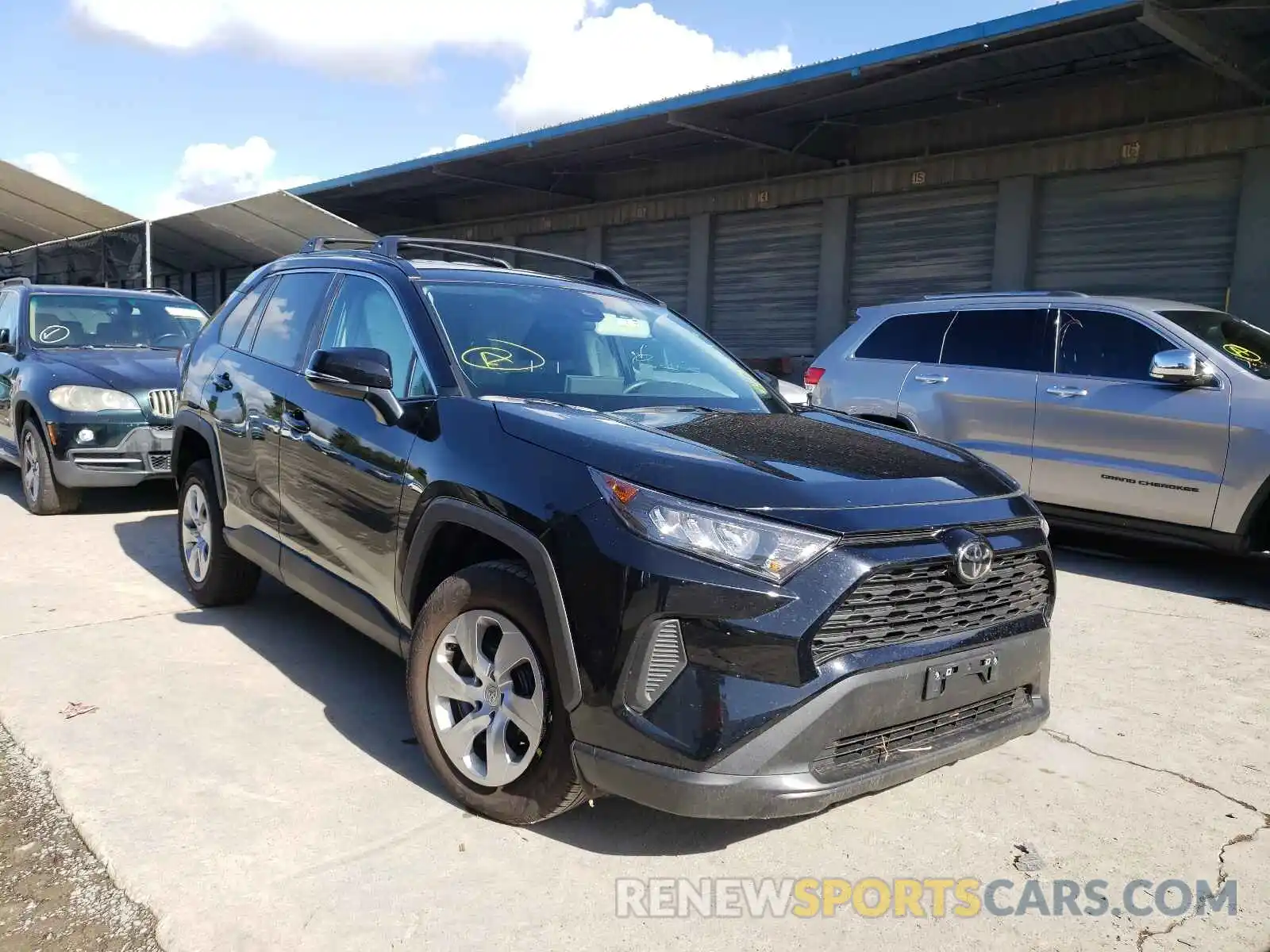 1 Photograph of a damaged car 2T3G1RFV2MC203283 TOYOTA RAV4 2021