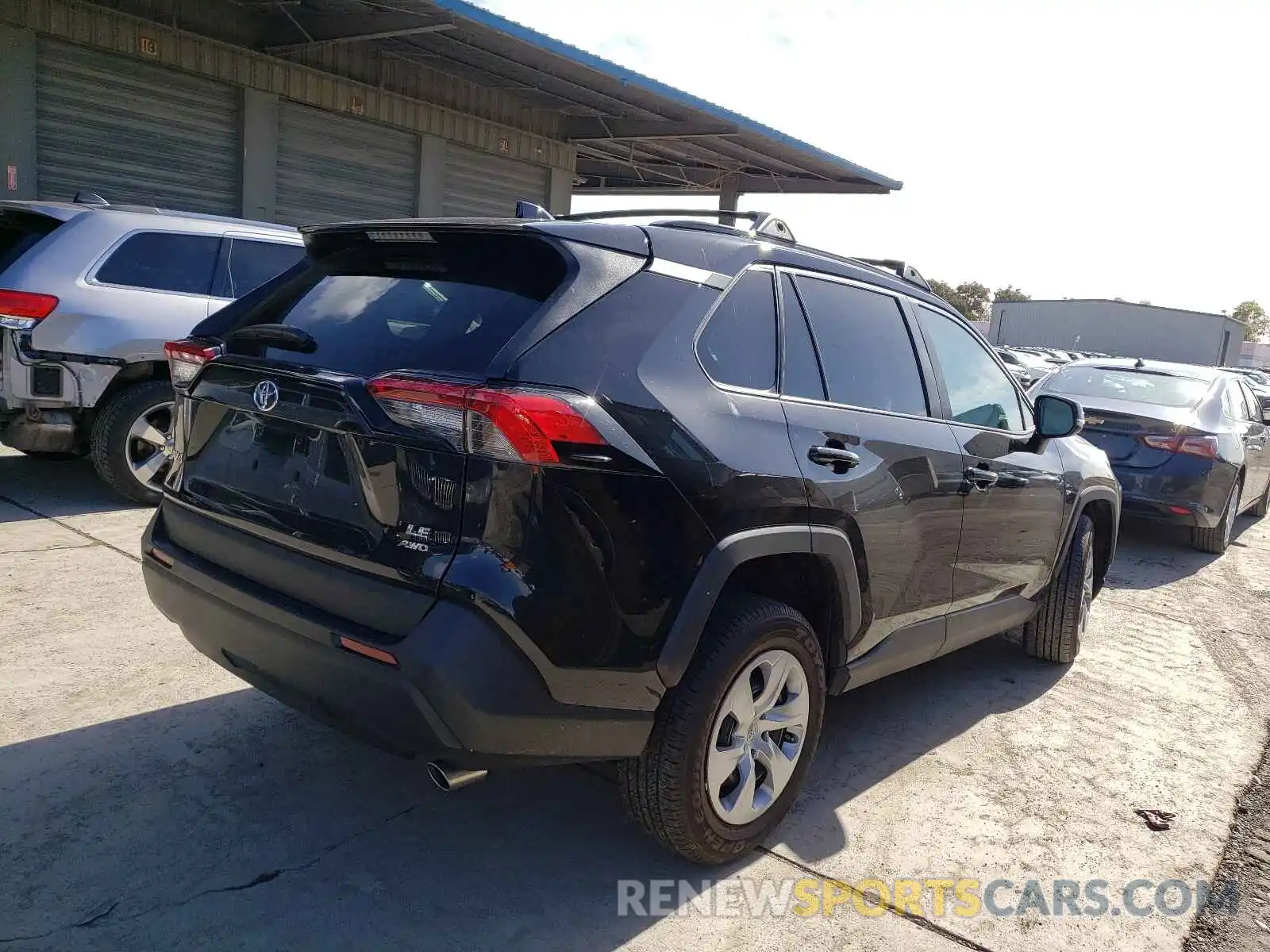 4 Photograph of a damaged car 2T3G1RFV2MC203283 TOYOTA RAV4 2021