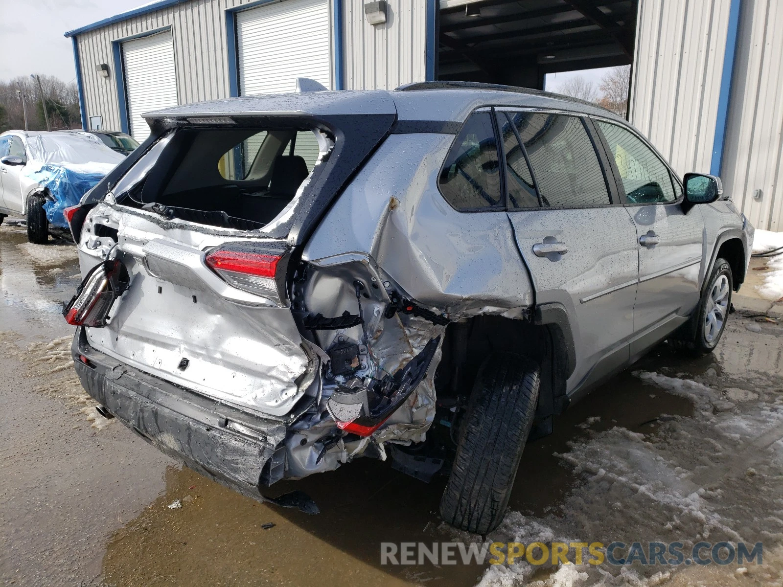 4 Photograph of a damaged car 2T3G1RFV2MW154990 TOYOTA RAV4 2021