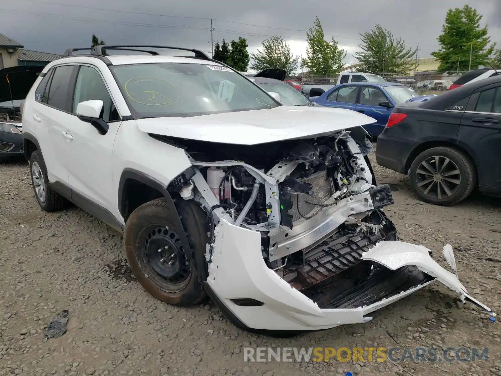 1 Photograph of a damaged car 2T3G1RFV3MC156068 TOYOTA RAV4 2021